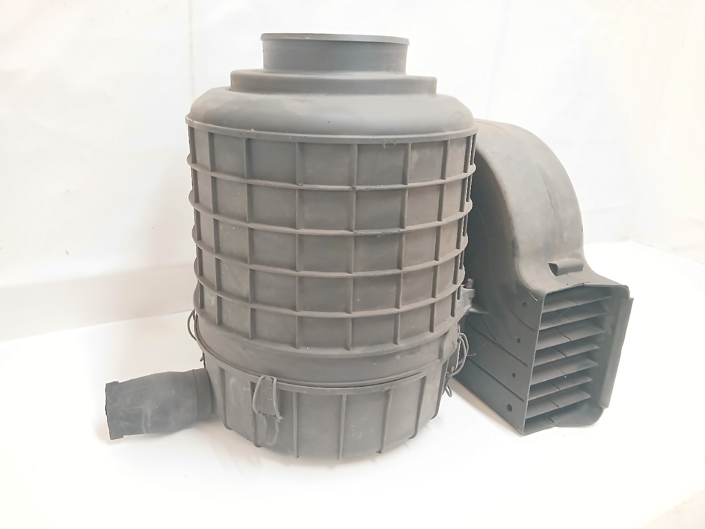 Caixa de Filtro de ar DAF LF 45 | 01 -  Imagem-1