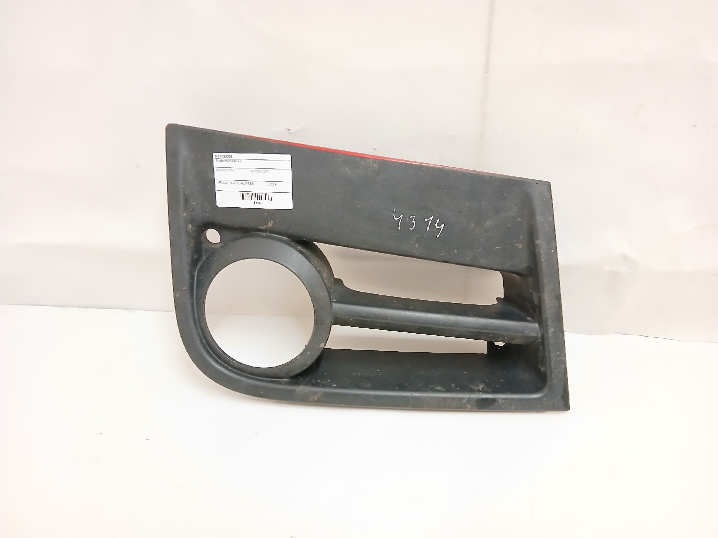 Acabamento Otica MERCEDES-BENZ - ID S_61965