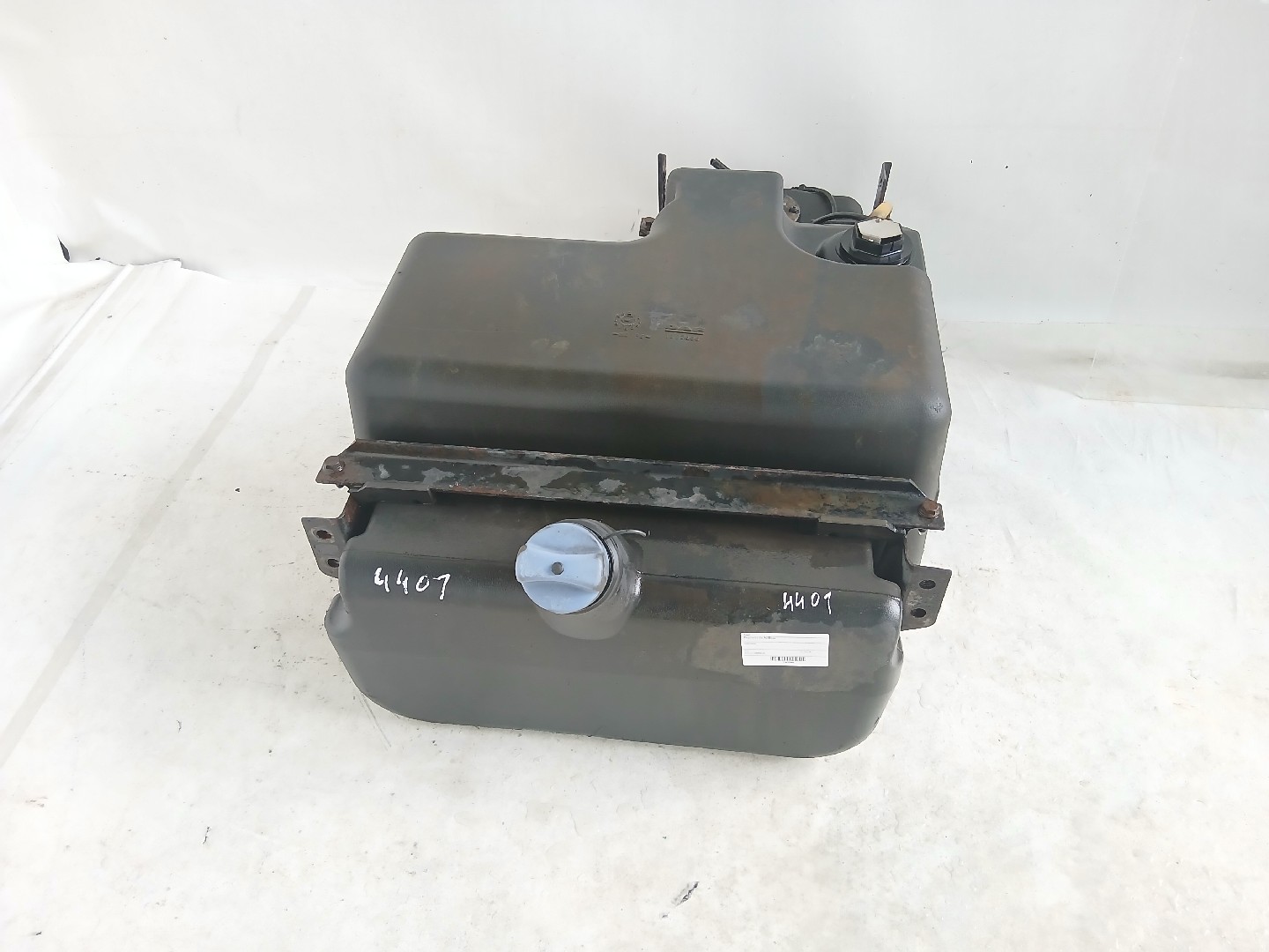 Deposito de AdBlue DAF XF 105 | 05 -  Imagem-1