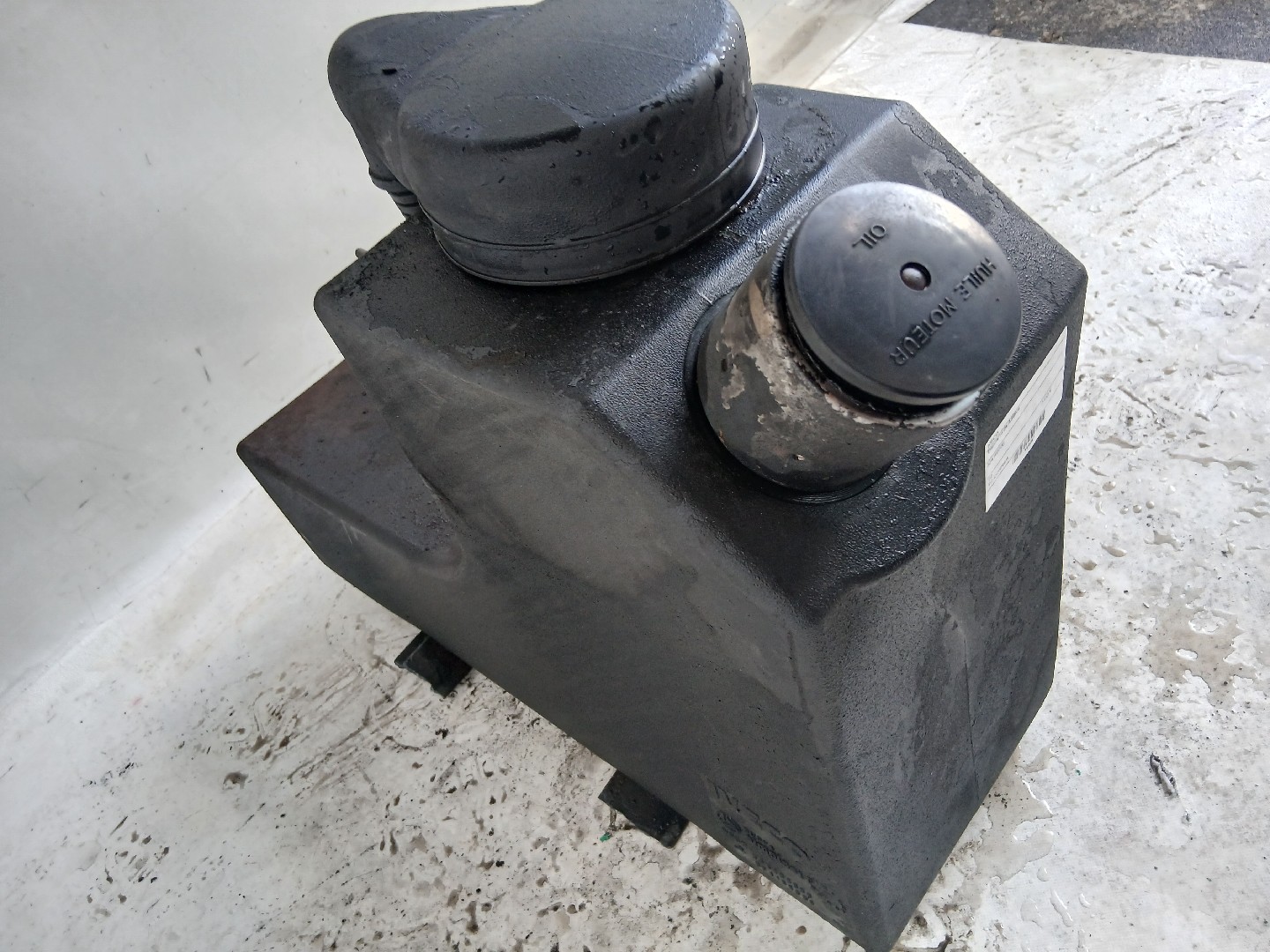 Deposito de AdBlue IVECO EuroCargo I-III | 91 - 15 Imagem-1