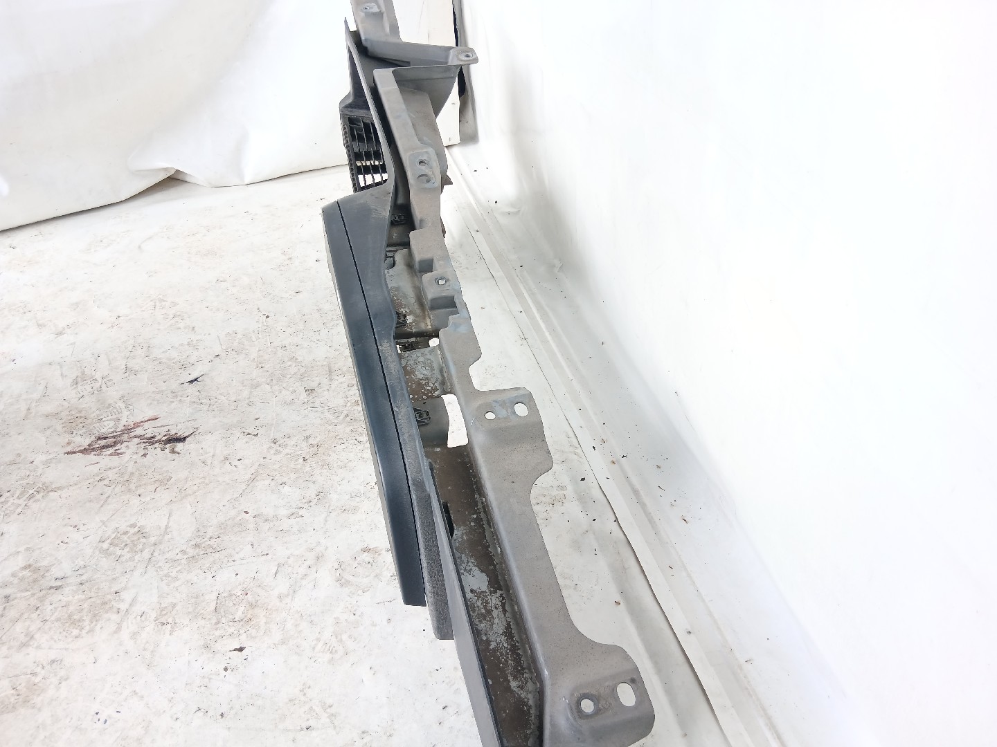 Estribo ESQ RENAULT TRUCKS T-Serie | 13 -  Imagem-2