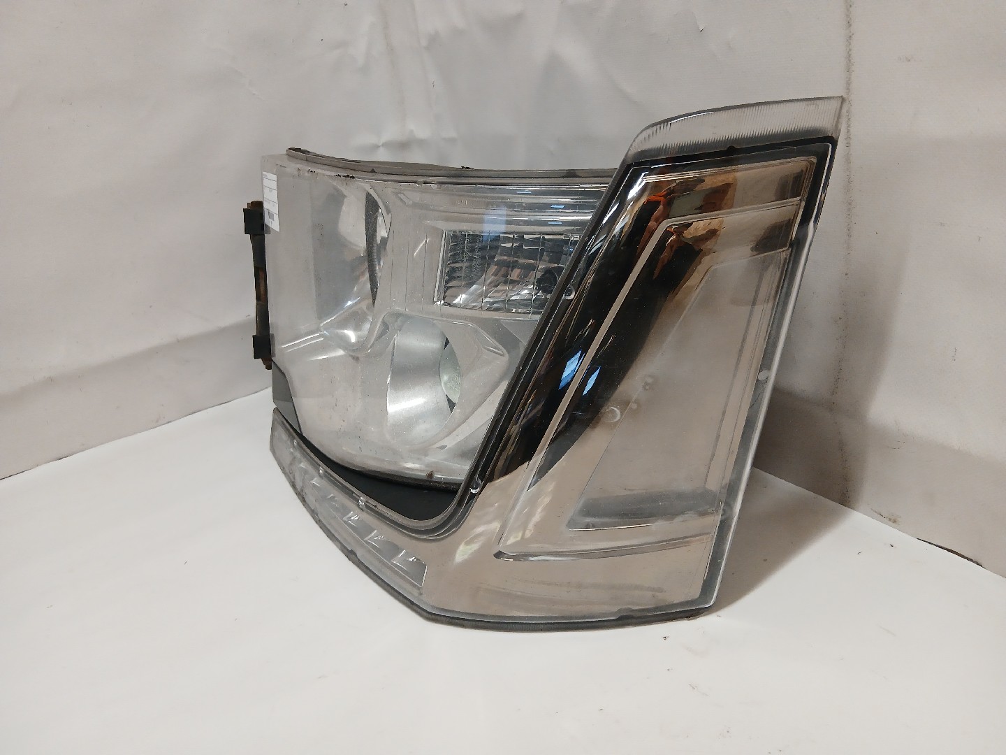 Otica RENAULT TRUCKS T-Serie | 13 -  Imagem-3