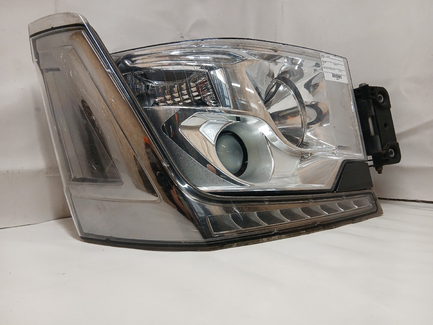 Otica RENAULT TRUCKS T-Serie | 13 -  Imagem-2