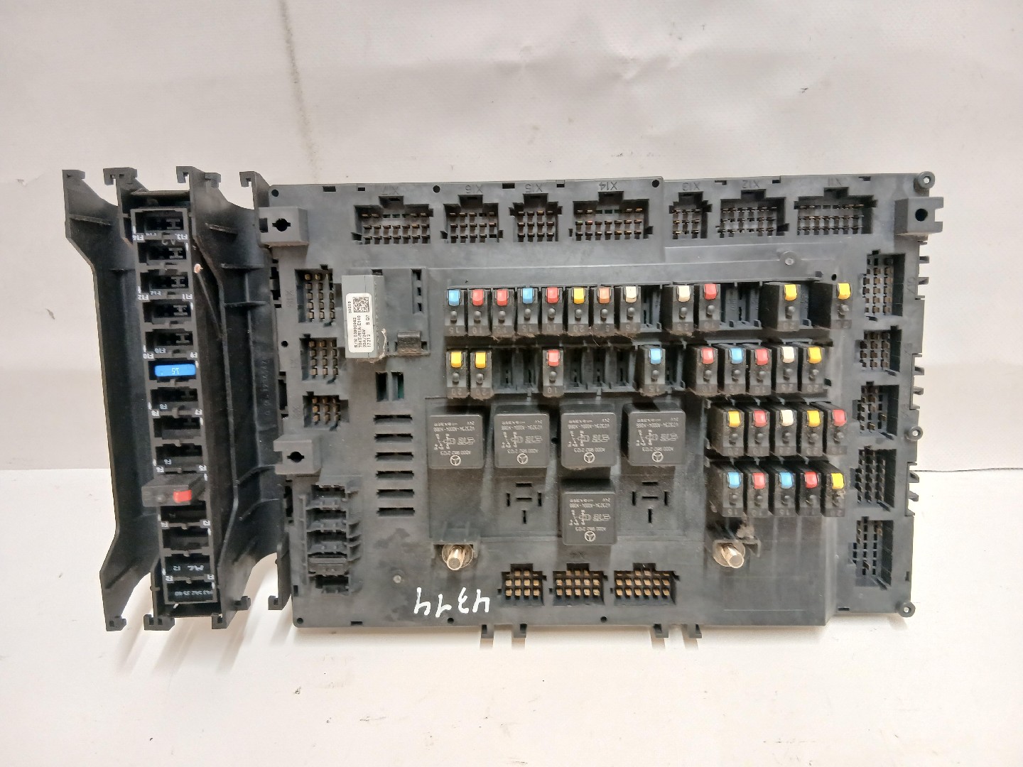 Caixa dos Fusíveis MERCEDES-BENZ ACTROS MP4 | 11 -  Imagem-1