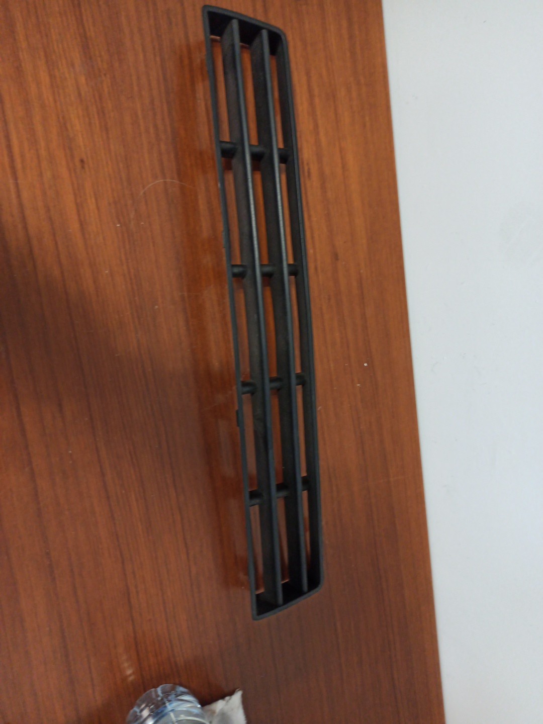 Grelha de para-choques VOLKSWAGEN GOLF IV (1J1) | 97 - 07