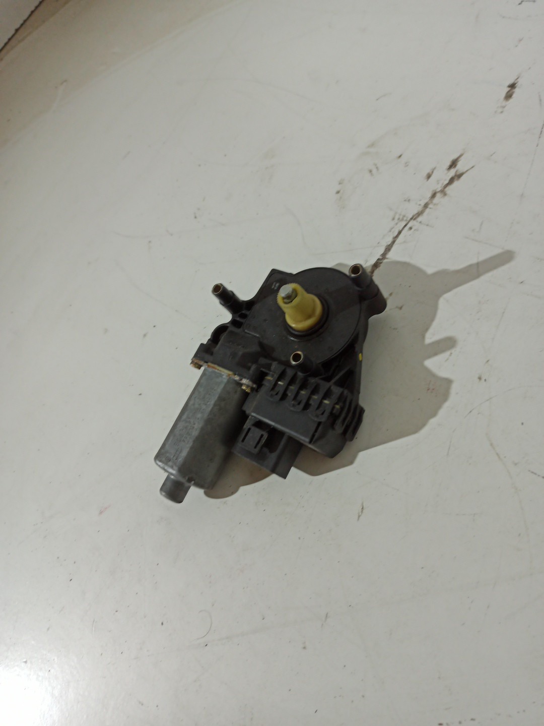 Motor de vidro frente direito AUDI A4 Avant (8D5, B5) | 94 - 02 Imagem-1