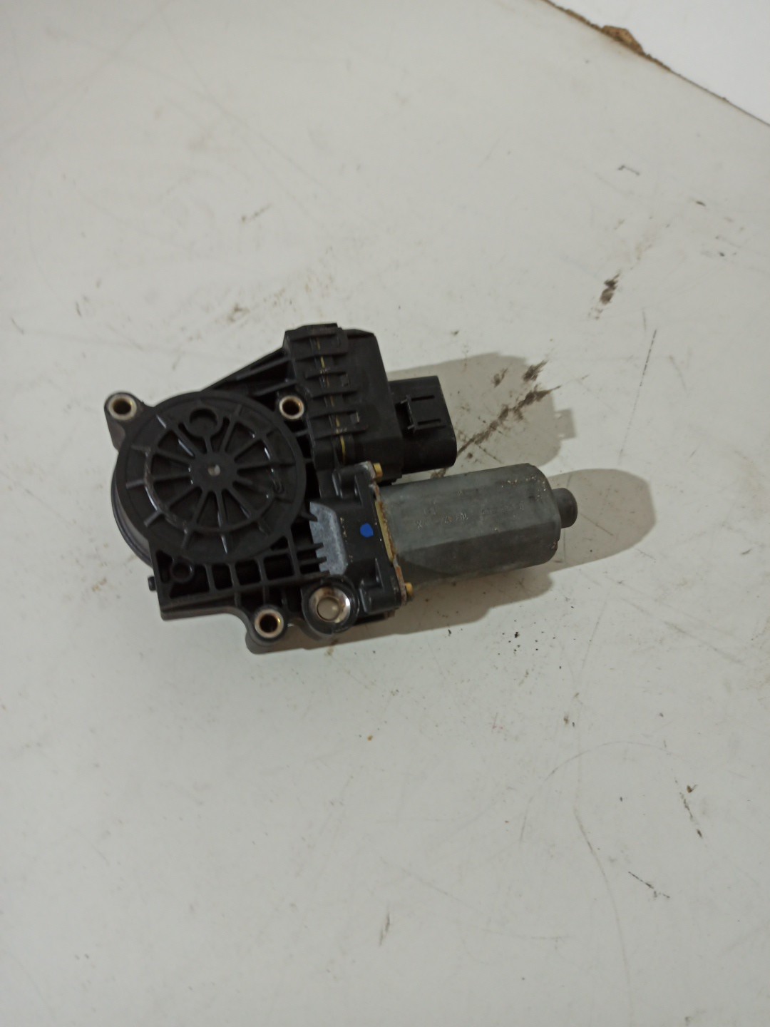 Elevador Trás Esquerdo Manual AUDI A4 Avant (8D5, B5) | 94 - 02 Imagem-2