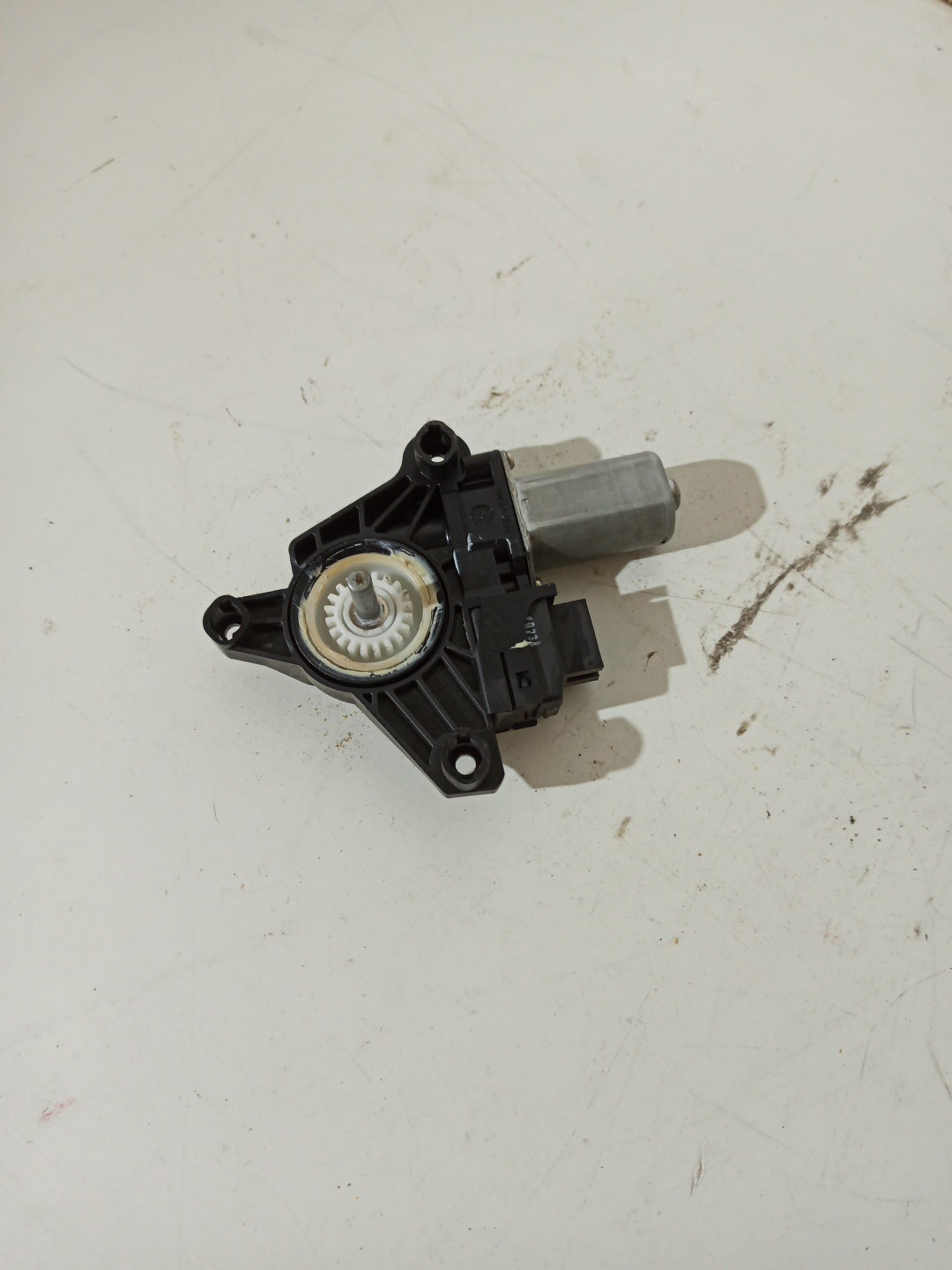 Motor de vidro traseiro direito MERCEDES-BENZ A-CLASS (W176) | 12 - 18