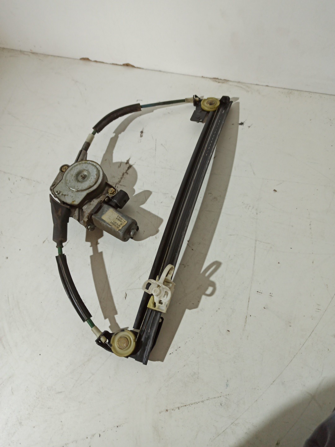 Elevador Frente Esquerdo Manual ALFA ROMEO 147 (937_) | 00 - 10