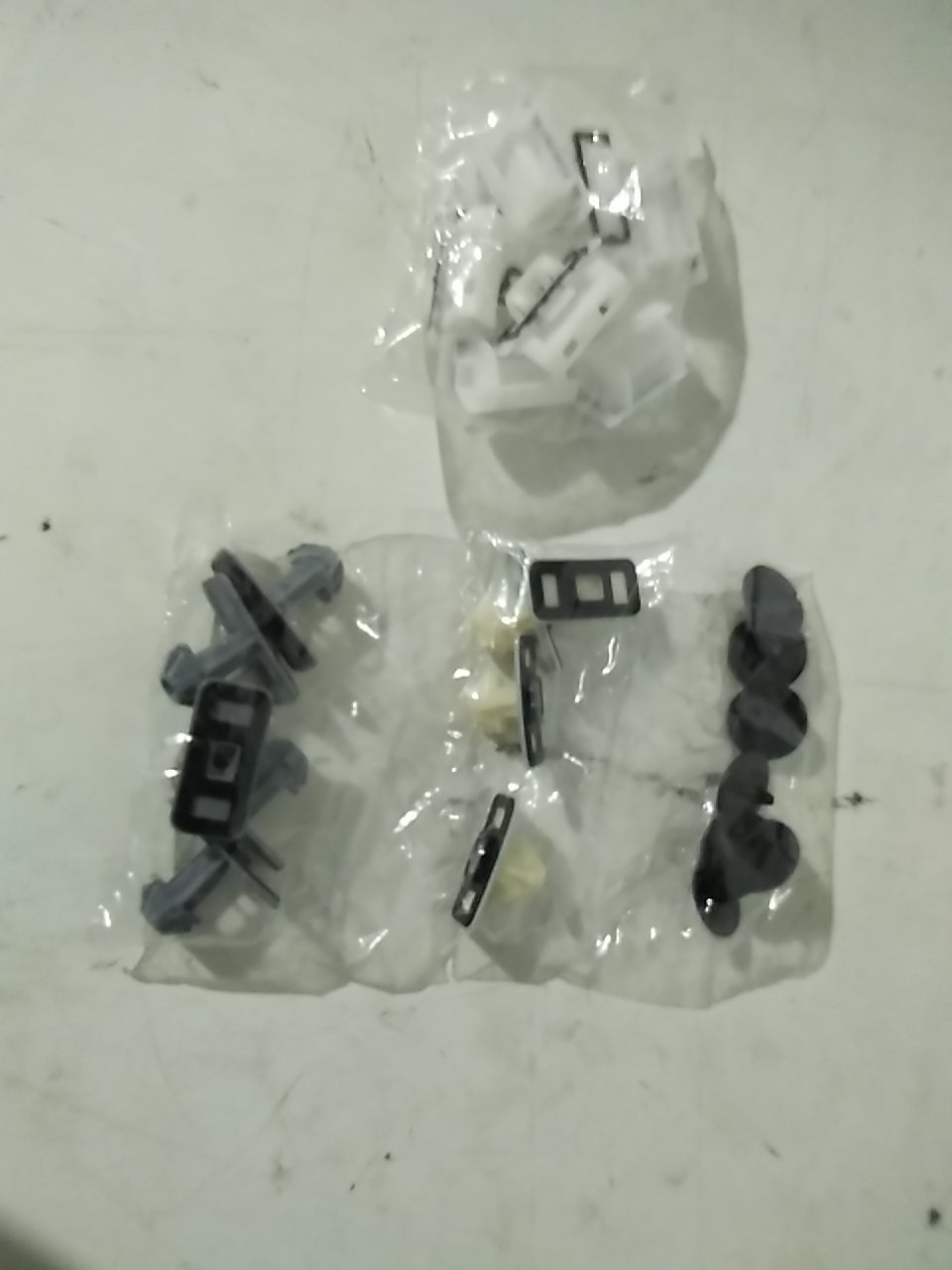 Conjunto de Fixação acabamento soleira AUDI A6 (4G2, 4GC, C7) | 10 - 18 Imagem-2