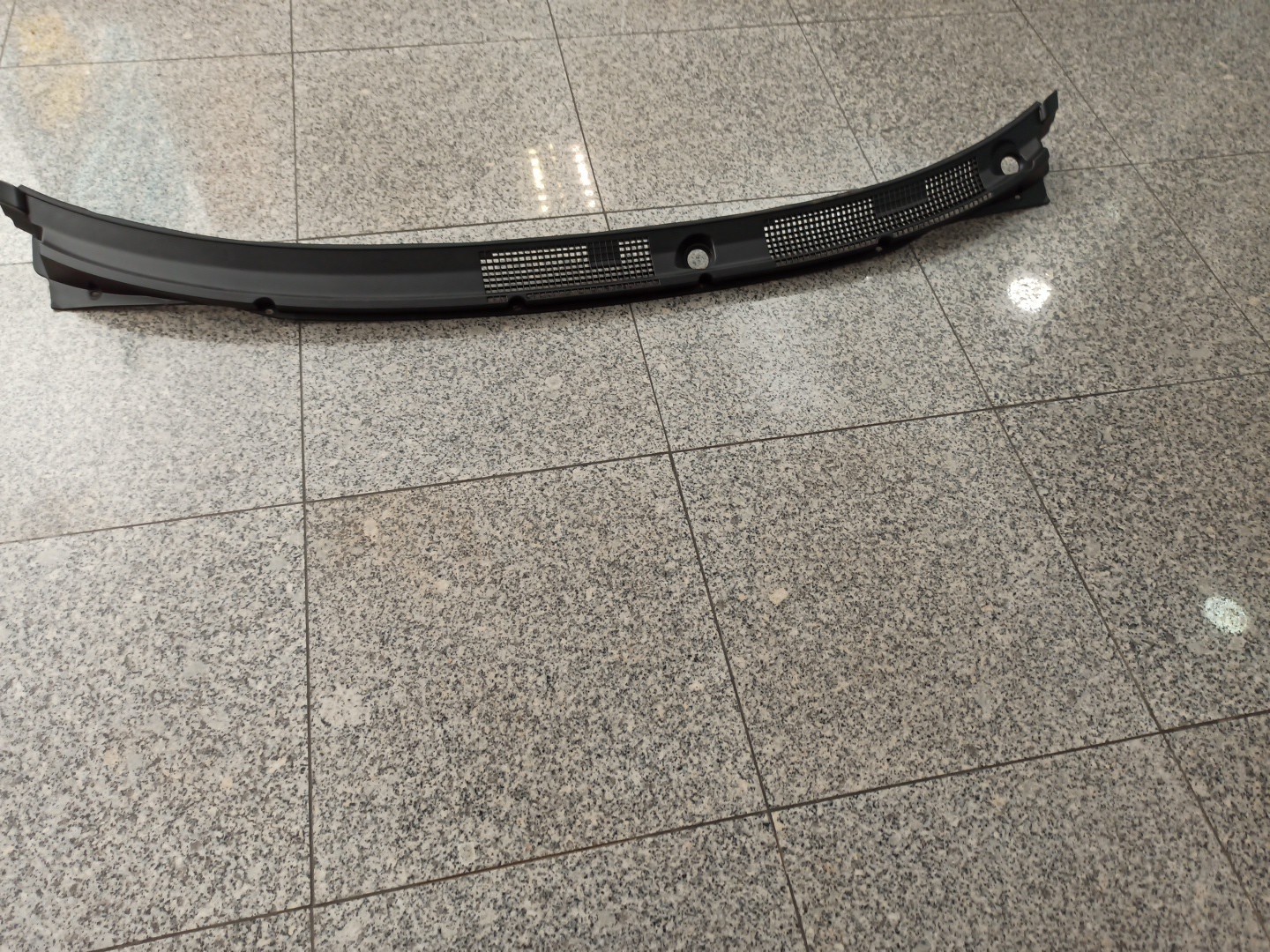 Grelha de torpedo MITSUBISHI SPACE STAR Veículo multiuso (DG_A) | 98 - 04 Imagem-1