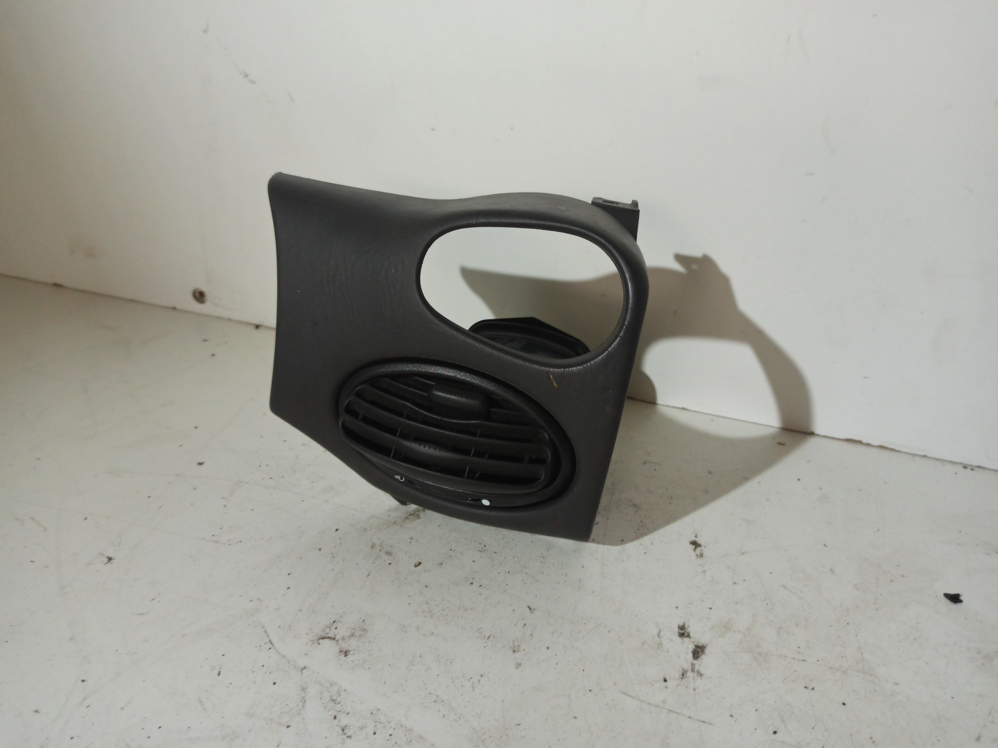Difusor de ar FORD FOCUS (DAW, DBW) | 98 - 09