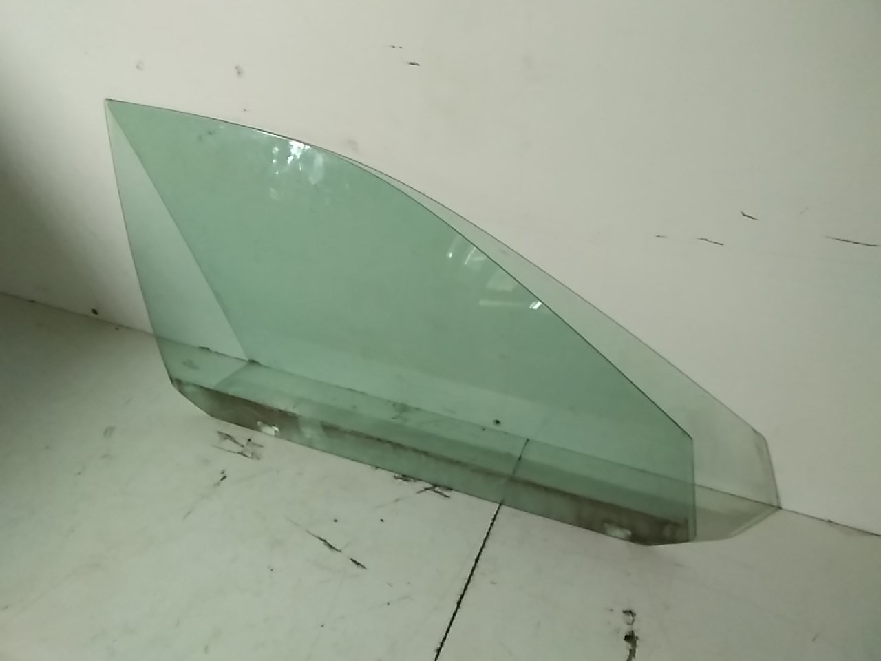 Vidro de Porta Frente Direito AUDI A4 Avant (8D5, B5) | 94 - 02 Imagem-2