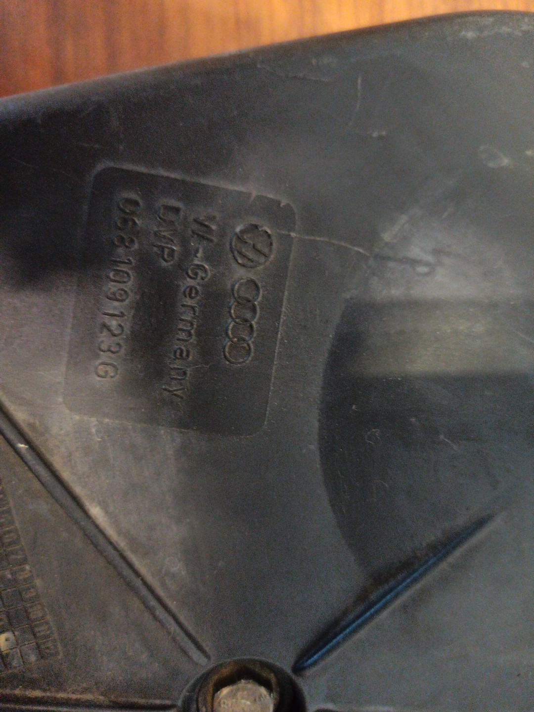 Tampa de distribuição VOLKSWAGEN GOLF II (19E, 1G1) | 83 - 92 Imagem-4