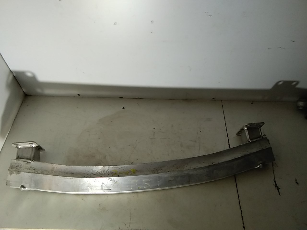 Reforço do para-choques em ferro AUDI Q7 (4LB) | 06 - 16 Imagem-1