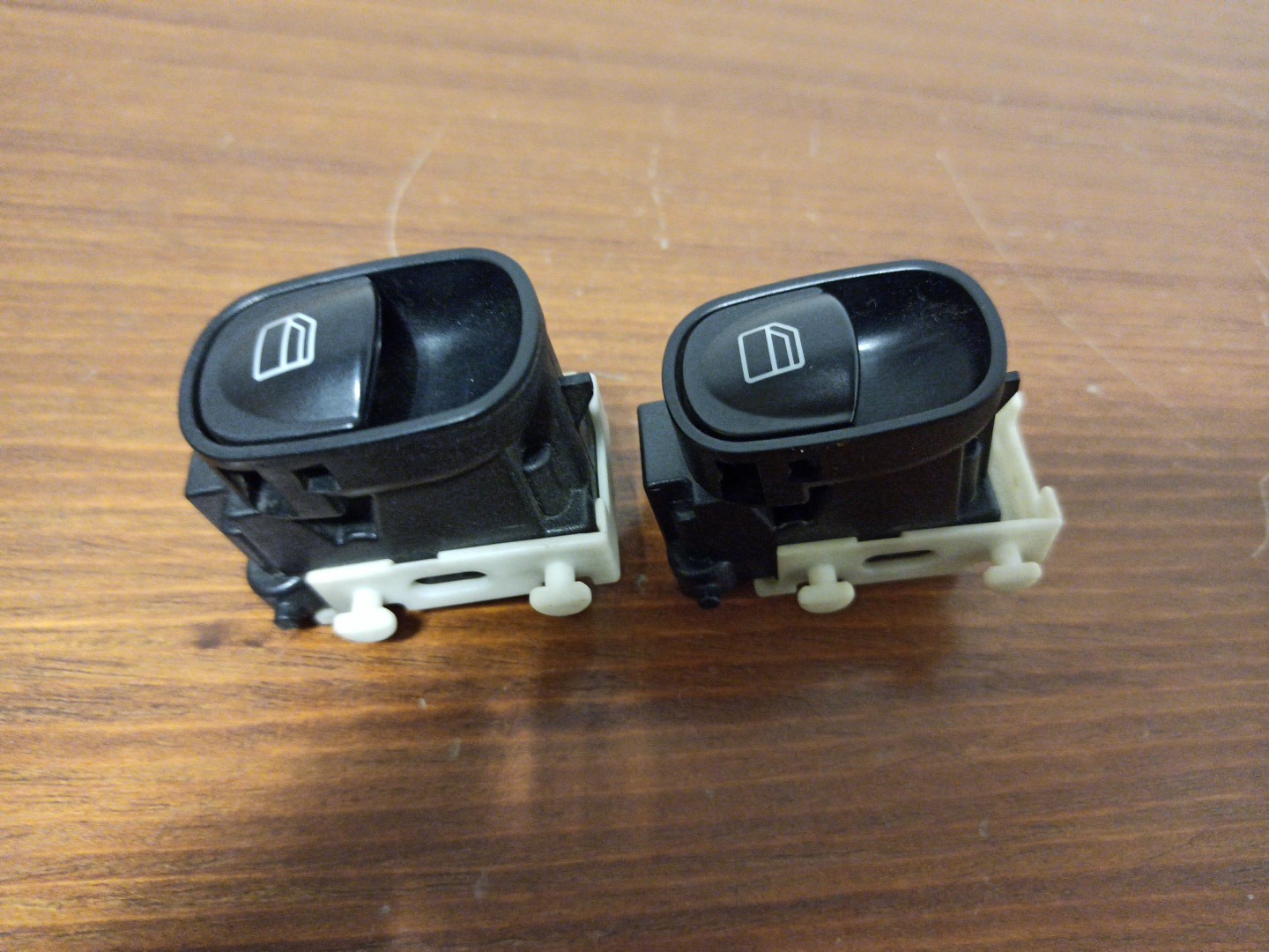 Comutador de vidro MERCEDES-BENZ C-CLASS (W203) | 00 - 07