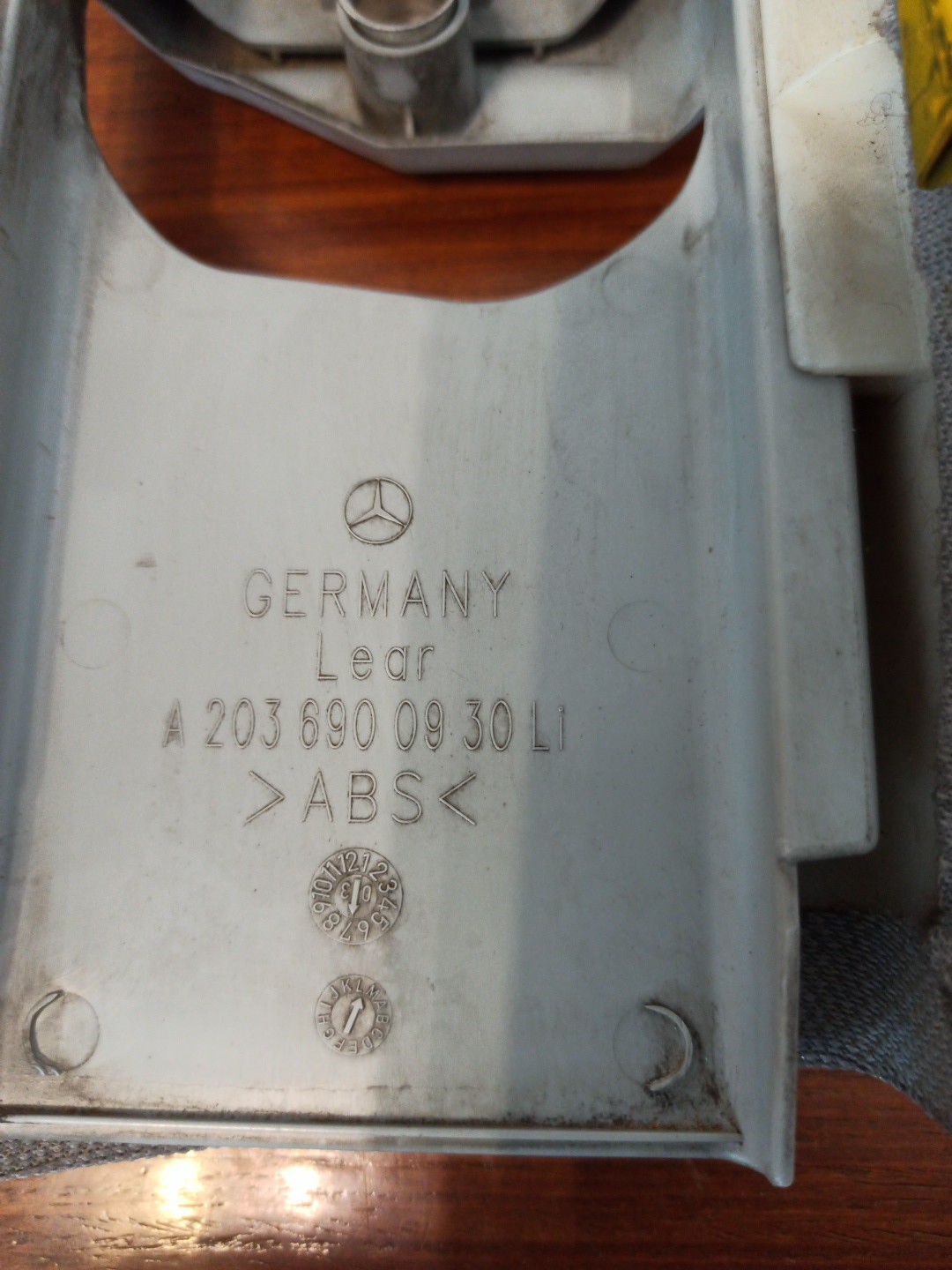 Acabamento de pilar B inferior MERCEDES-BENZ C-CLASS (W203) | 00 - 07 Imagem-3