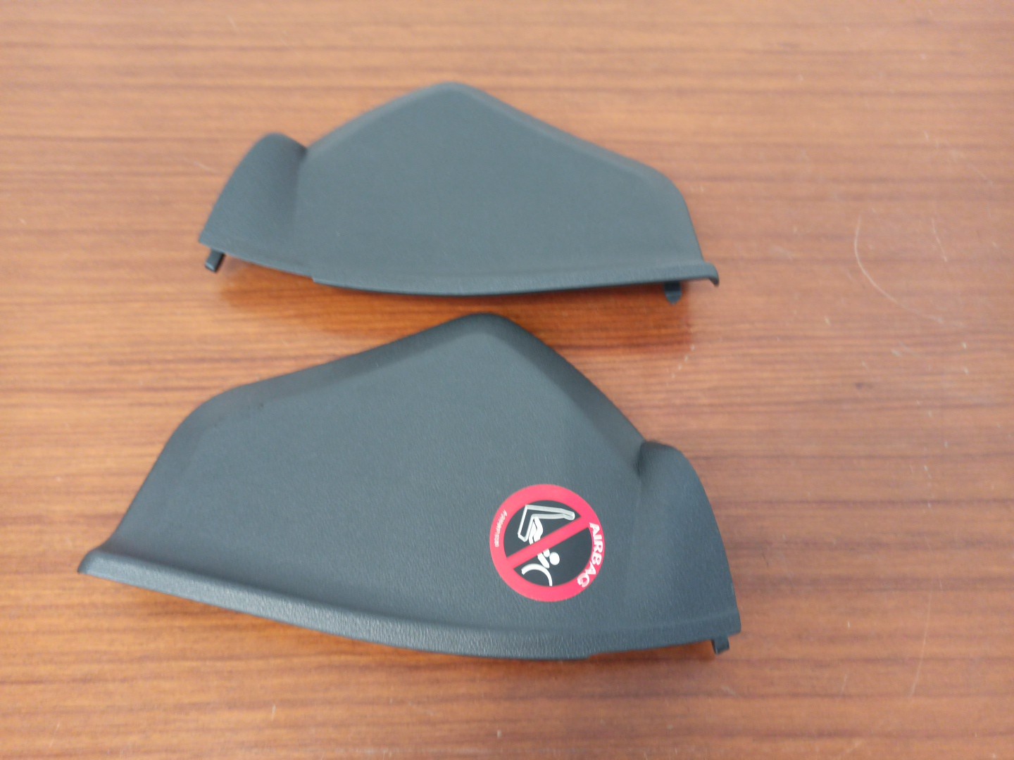 Capa lateral de tablier MERCEDES-BENZ C-CLASS (W203) | 00 - 07 Imagem-1