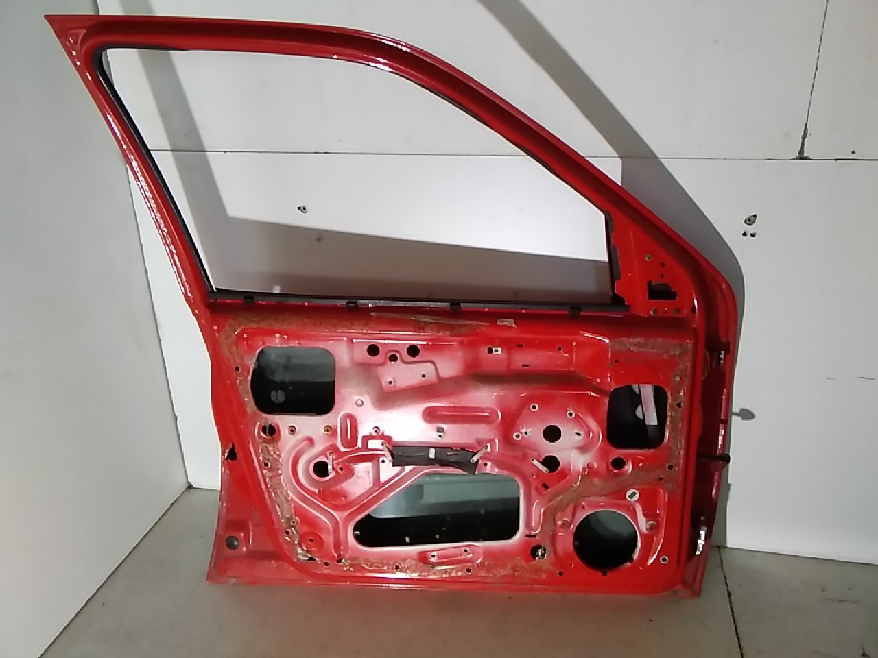 Porta Frente Esquerda FORD FIESTA IV (JA_, JB_) | 95 - 02 Imagem-2