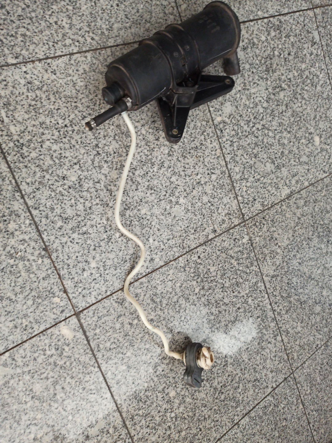 Ressonador de caixa de filtro de ar VOLKSWAGEN NEW BEETLE Cabriolet (1Y7) | 02 - 11 Imagem-1