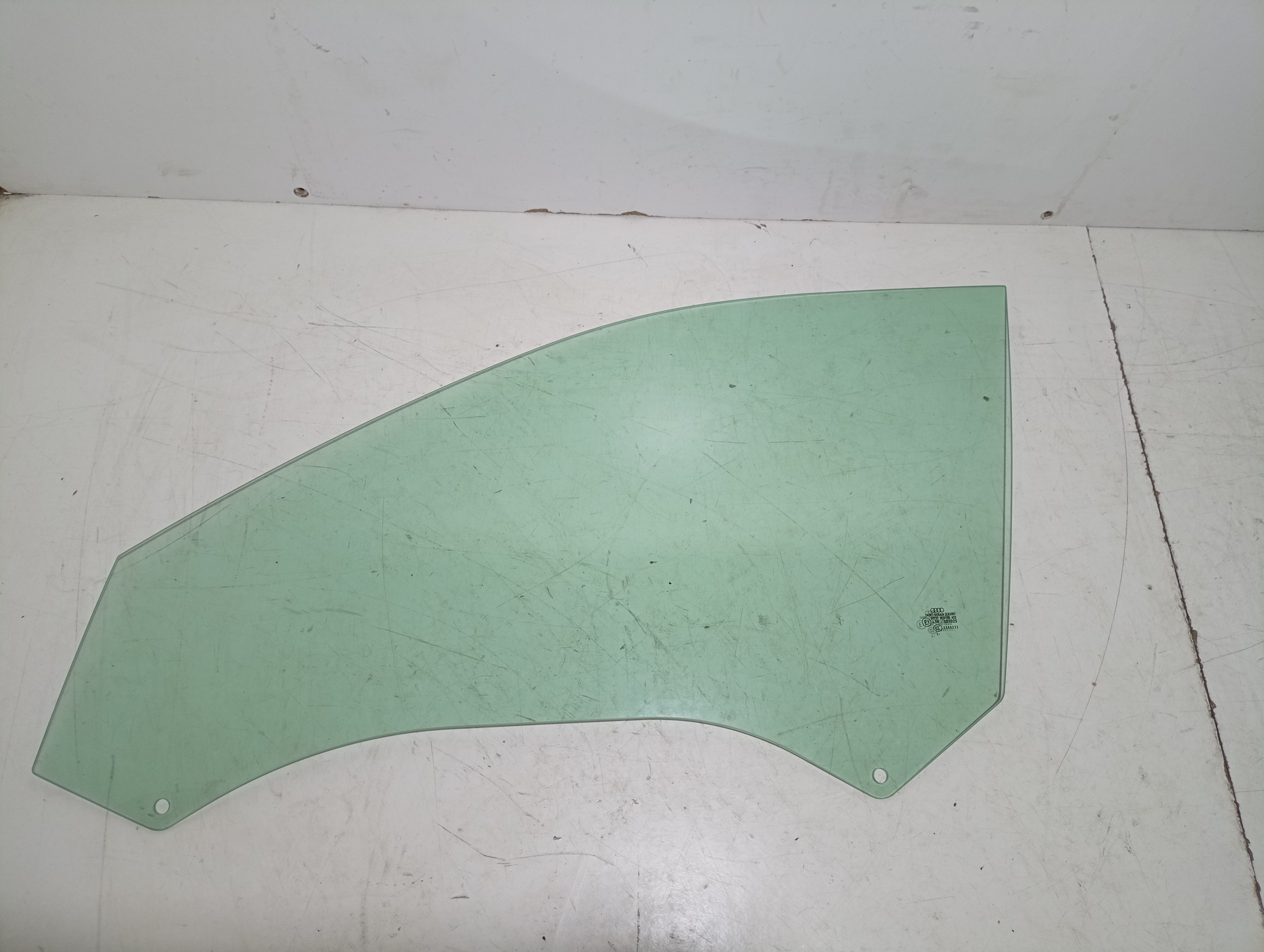 Vidro de Porta Frente Esquerdo AUDI A3 (8L1) | 96 - 06