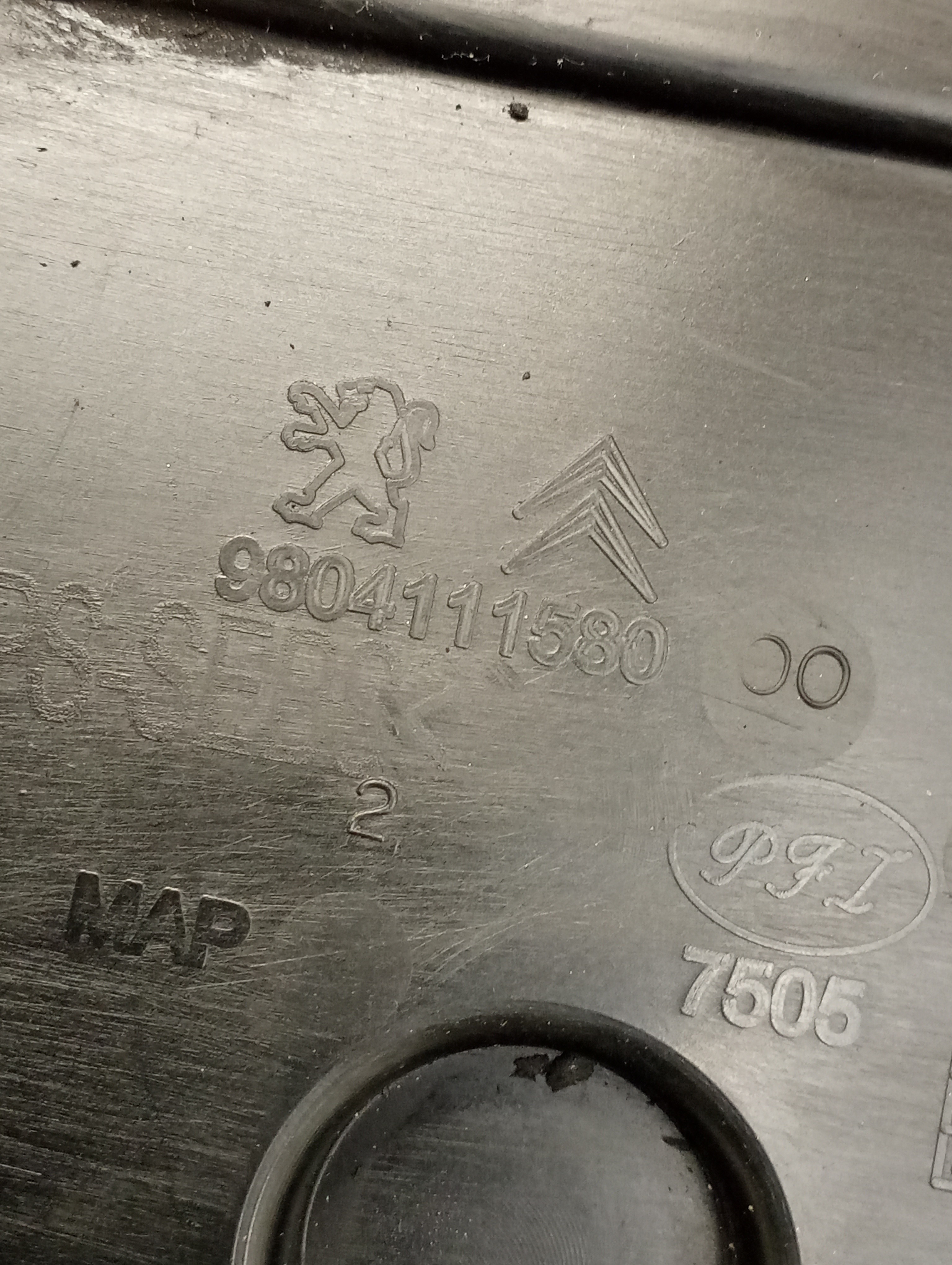 Tampa de distribuição PEUGEOT 308 II | 13 -  Imagem-1