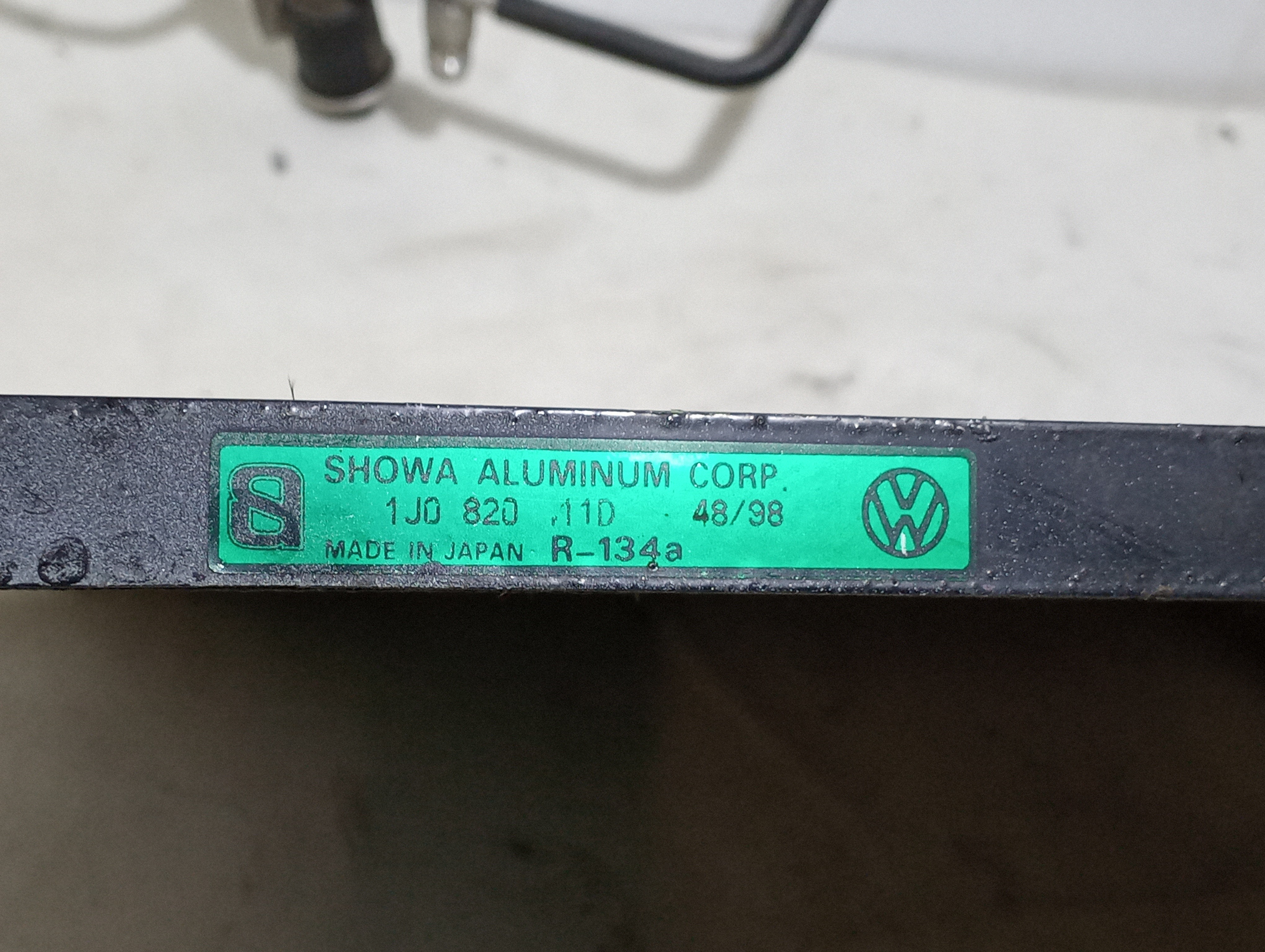 Radiador / Condensador do Ar Condicionado VOLKSWAGEN GOLF IV (1J1) | 97 - 07 Imagem-1