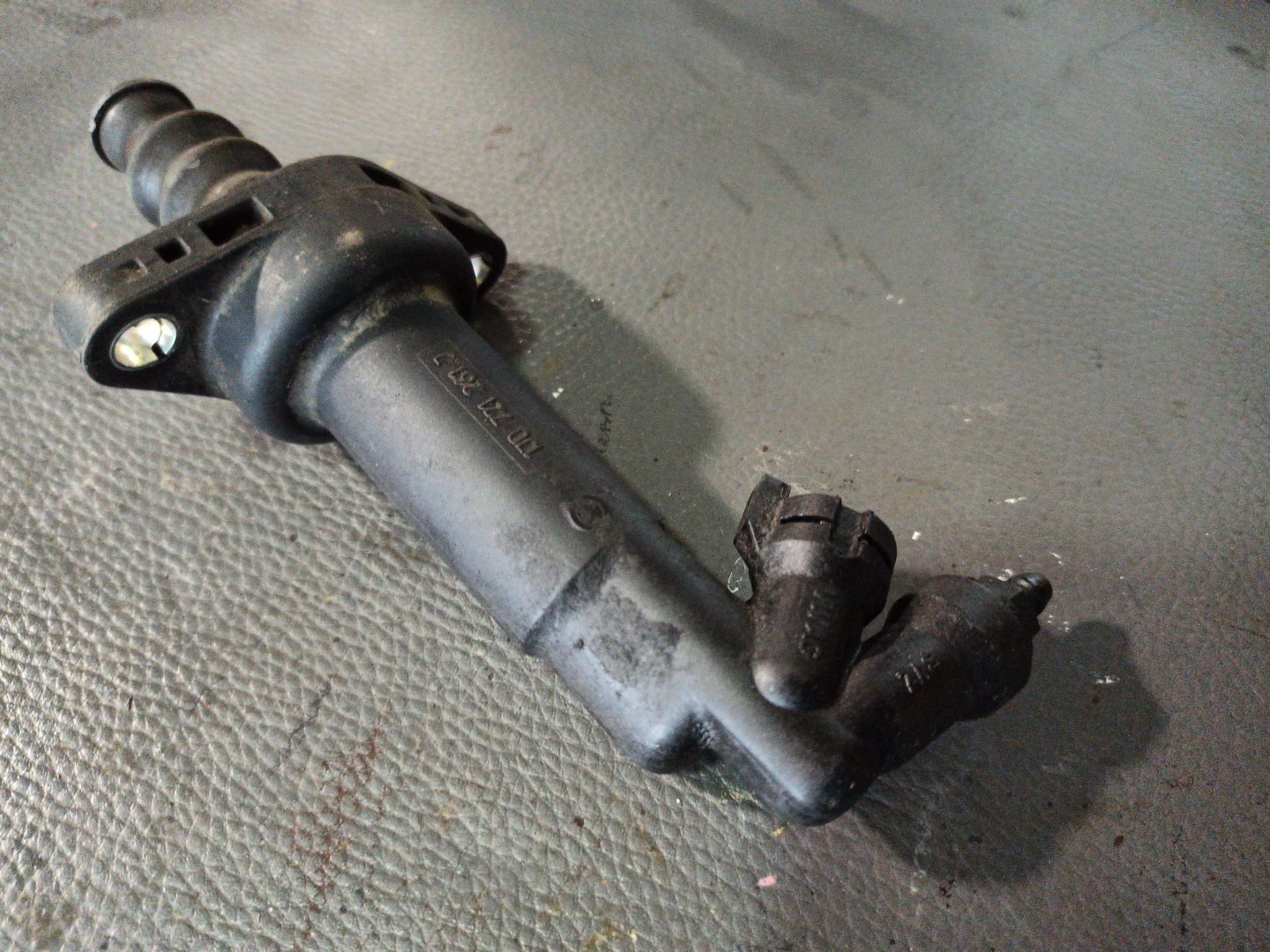 Cilindro Auxiliar VOLKSWAGEN GOLF IV (1J1) | 97 - 07 Imagem-1