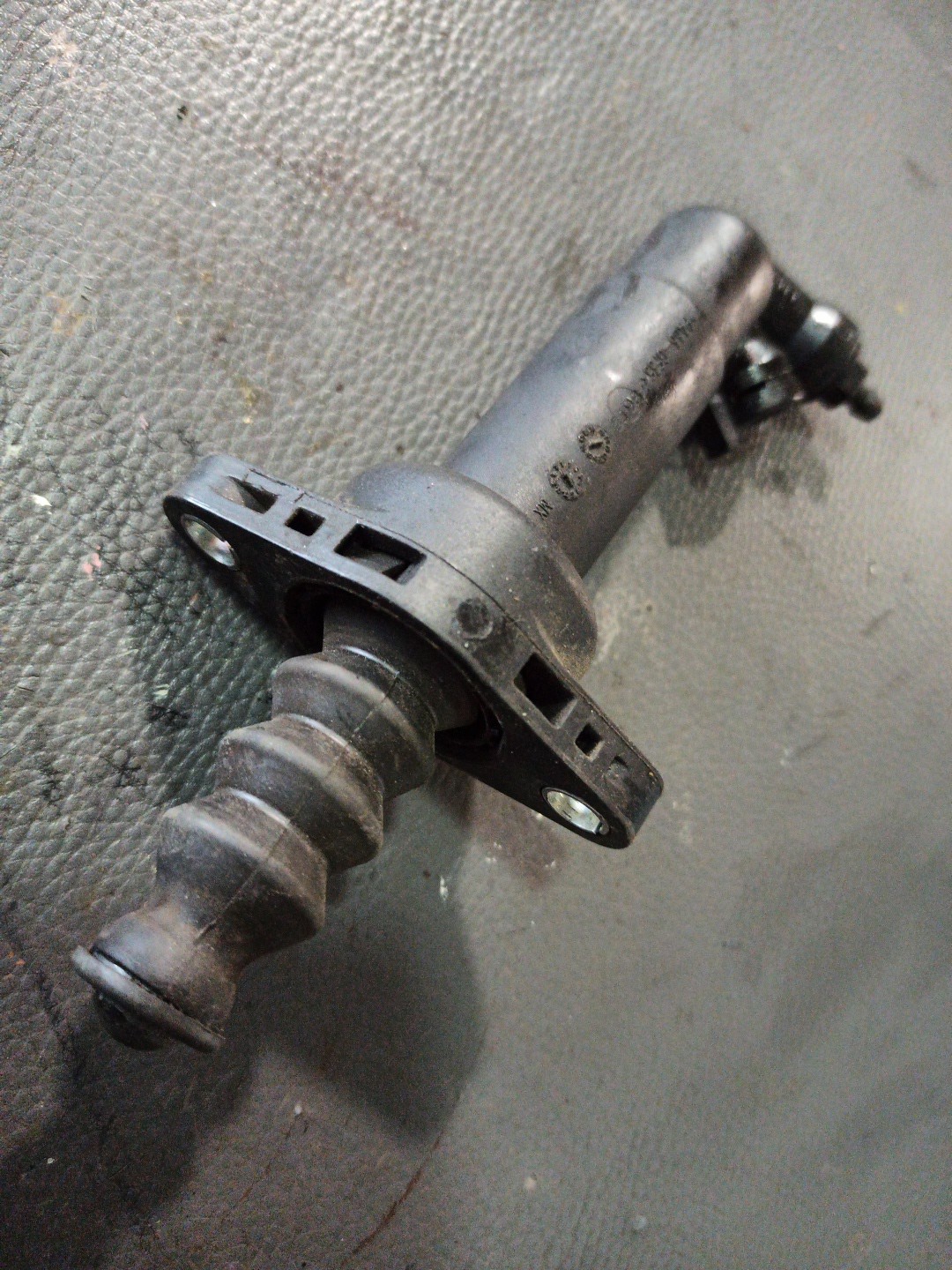 Cilindro Auxiliar VOLKSWAGEN GOLF IV (1J1) | 97 - 07 Imagem-3