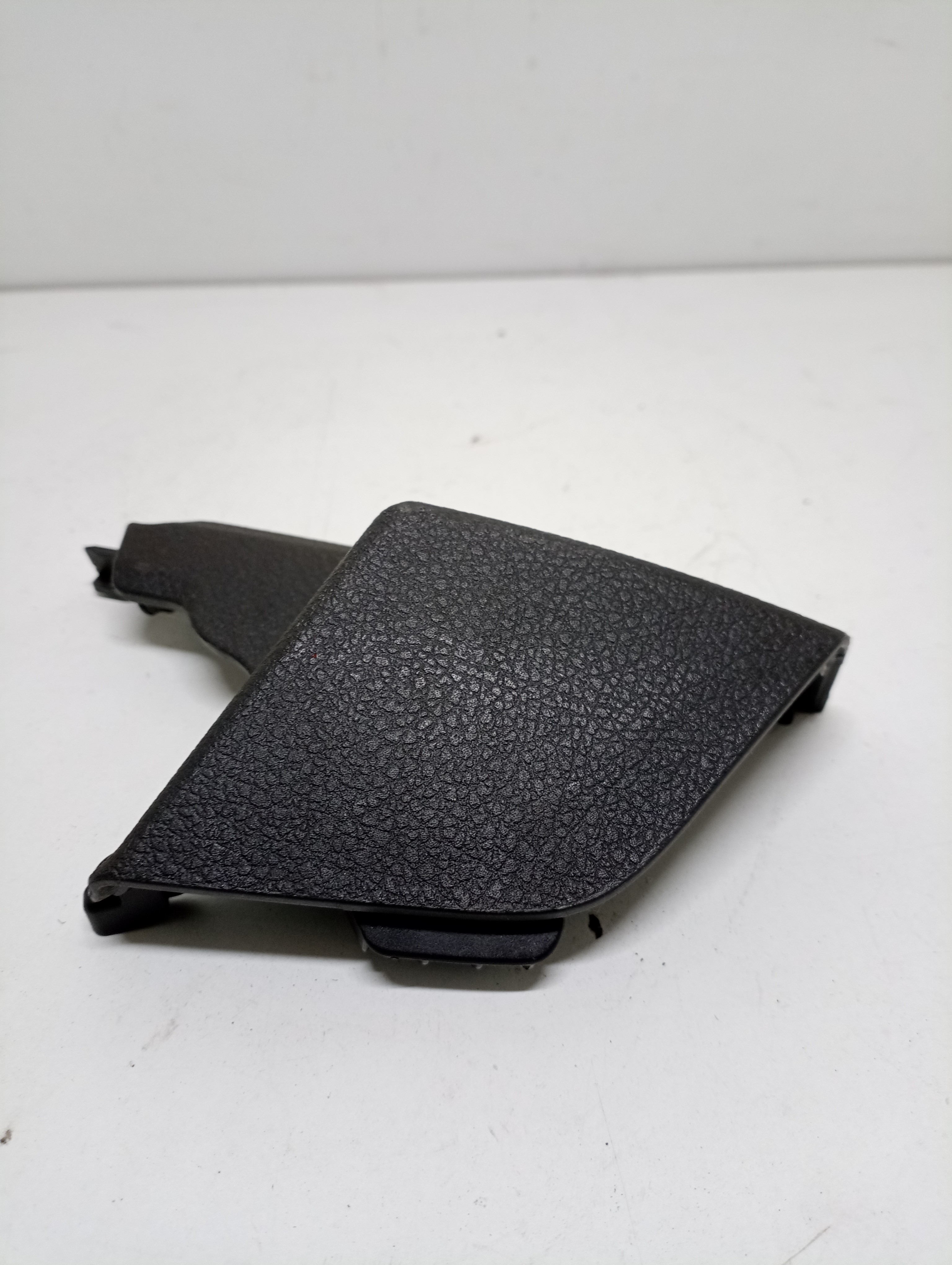 Acabamento de Bancos BMW 1 (F20) | 11 - 19