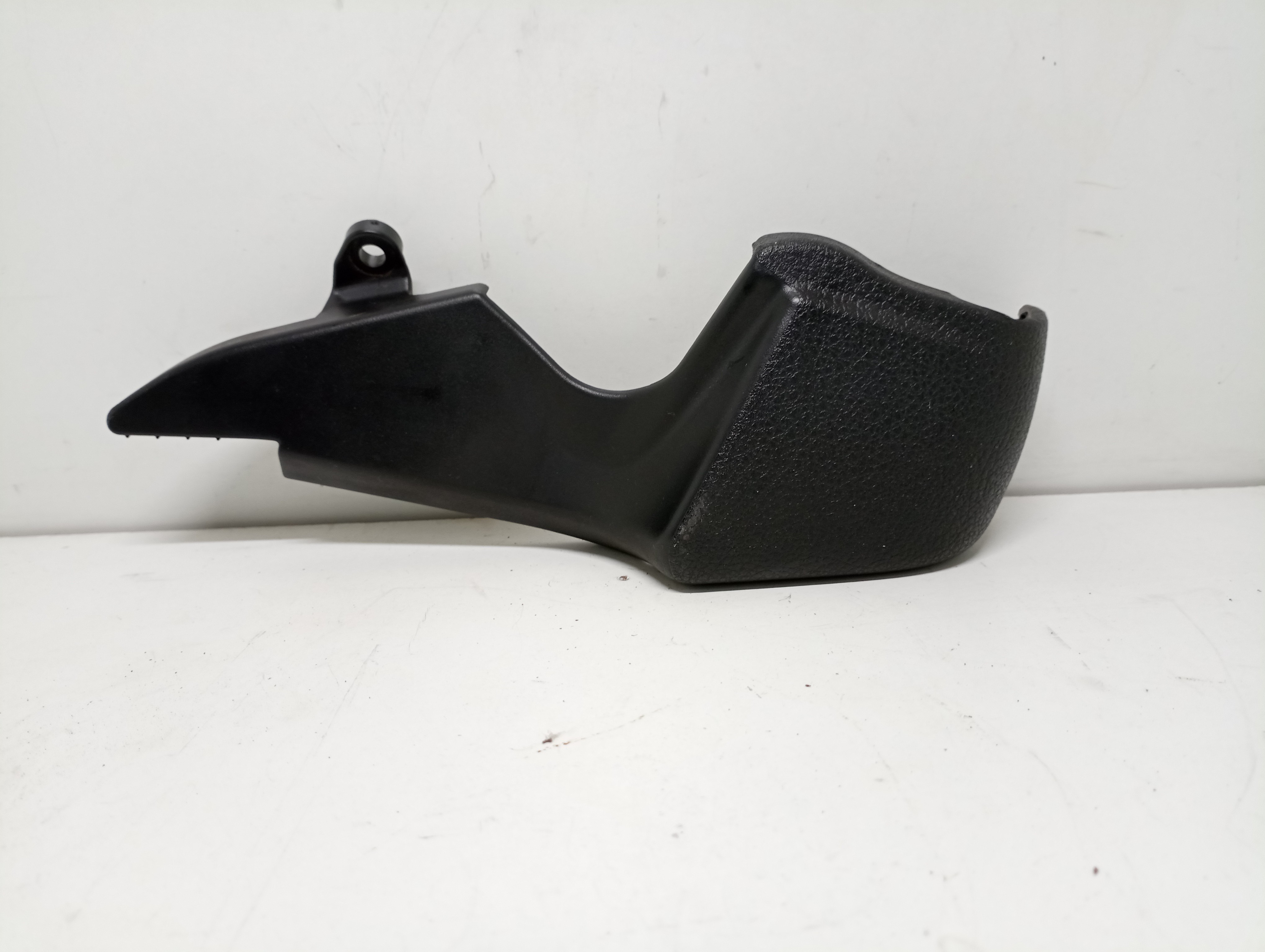 Acabamento de Bancos BMW 1 (F20) | 11 - 19