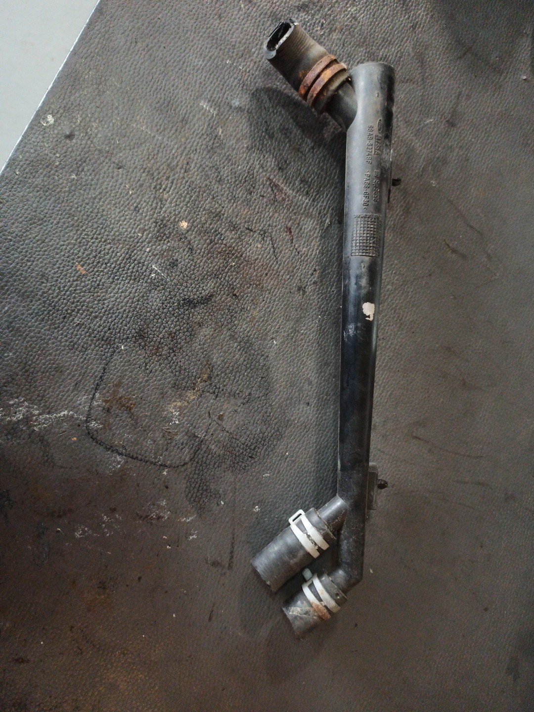 Tubo de Água FORD FOCUS (DAW, DBW) | 98 - 09