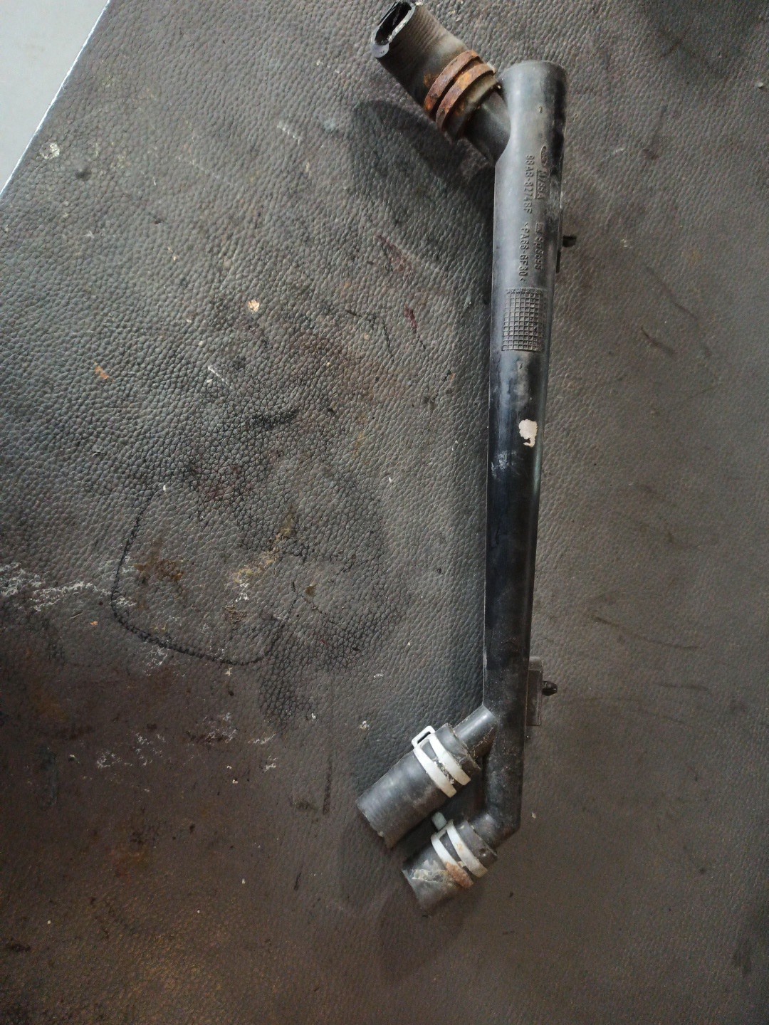 Tubo de Água FORD FOCUS (DAW, DBW) | 98 - 09 Imagem-1