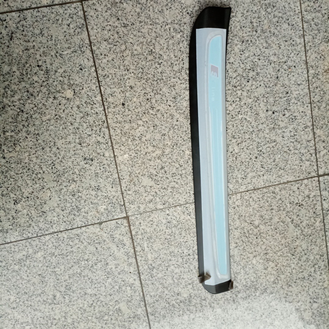 Friso da porta AUDI Q7 (4LB) | 06 - 16