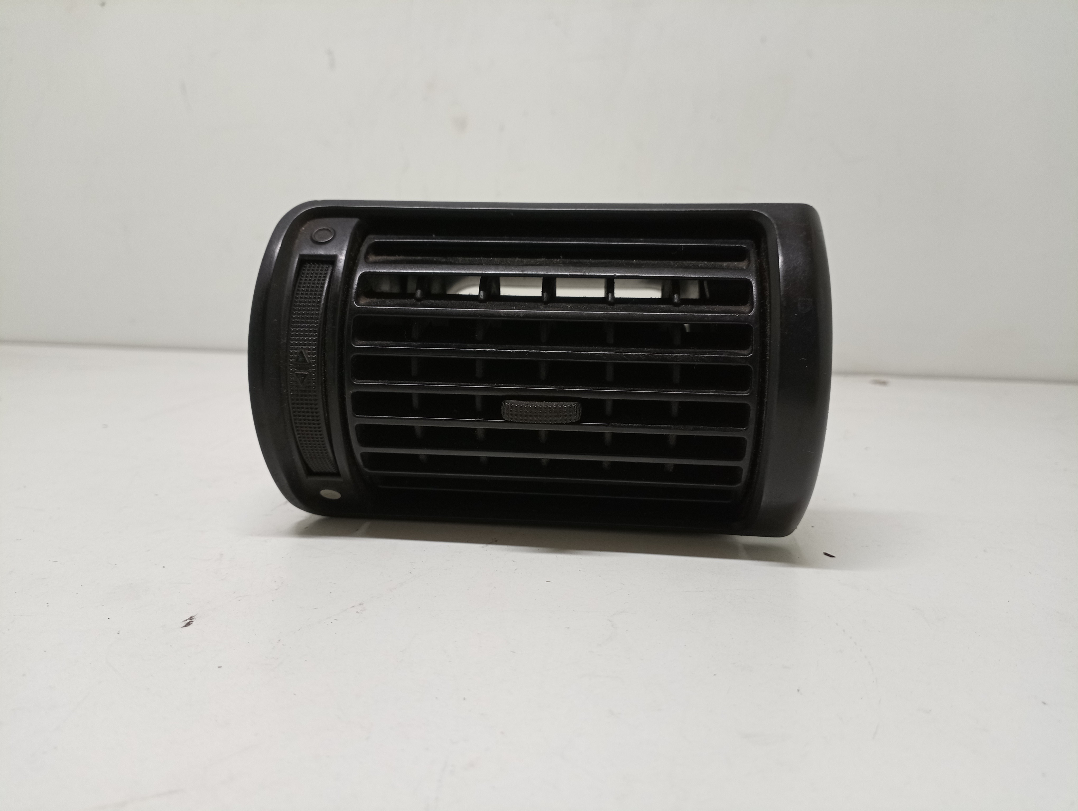 Difusor de ar AUDI A4 (8D2, B5) | 94 - 01 Imagem-4