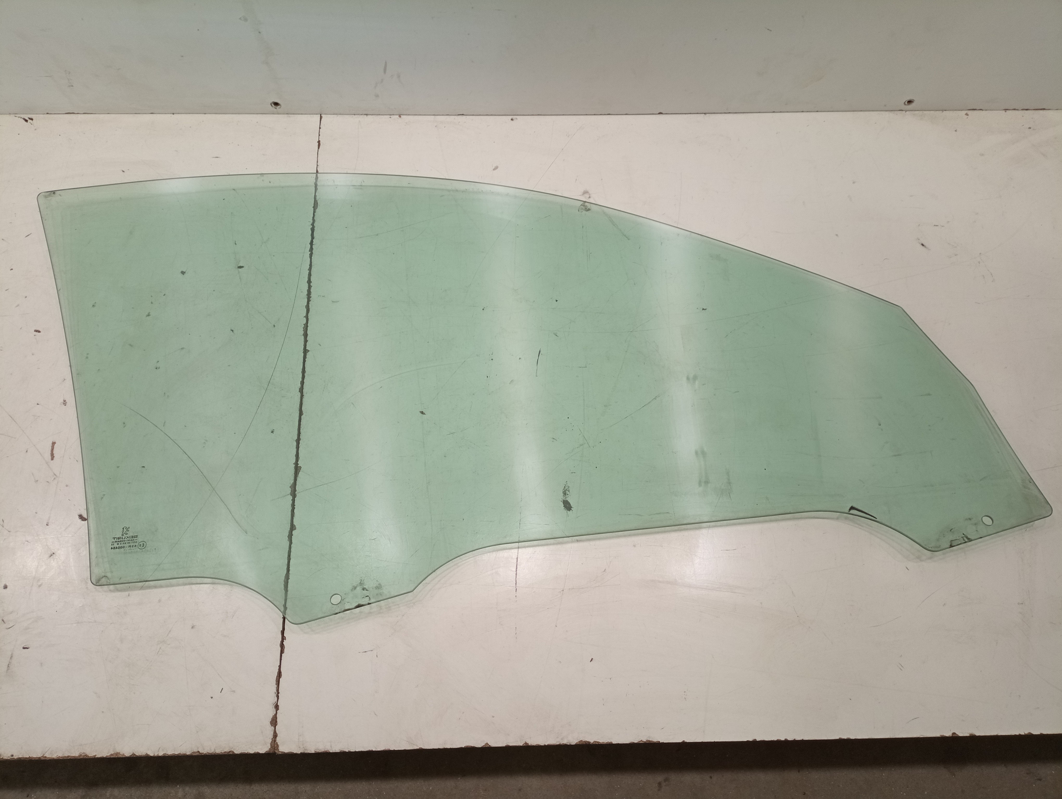 Vidro de Porta Frente Esquerdo PEUGEOT 407 SW (6E_) | 04 - 11