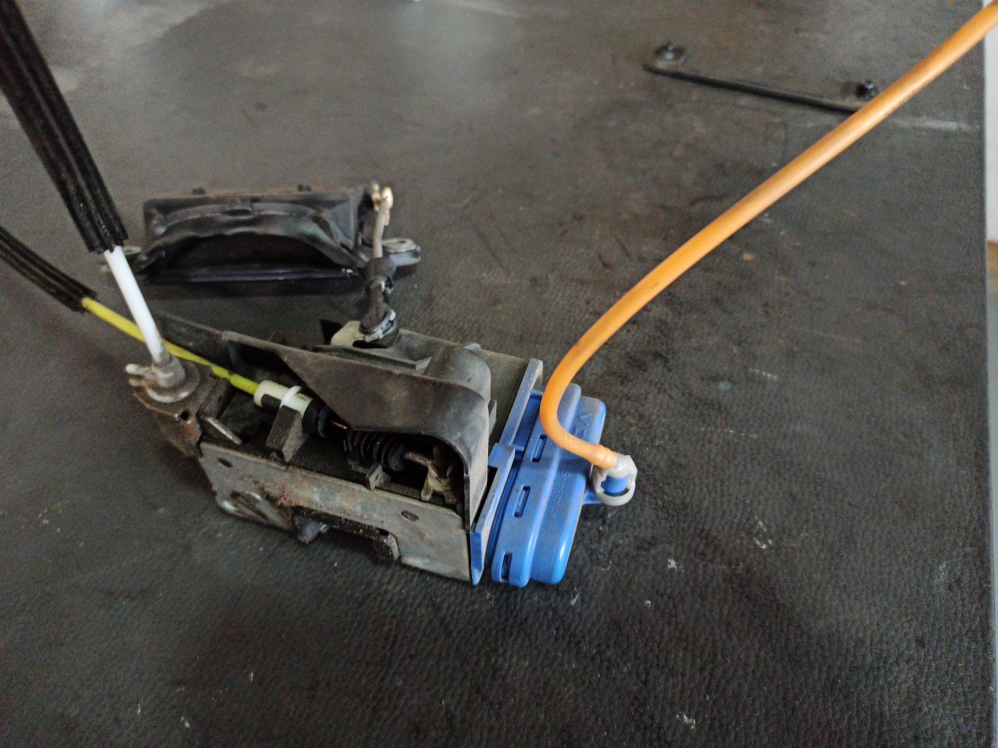 Fecho da Porta Trás Direito AUDI A4 Avant (8D5, B5) | 94 - 02