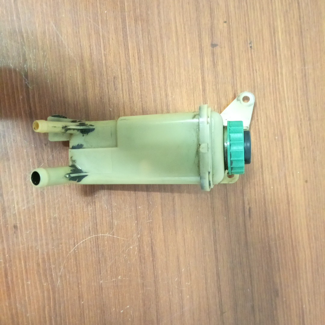 Reservatorio do oleo da direção AUDI A4 Avant (8D5, B5) | 94 - 02 Imagem-4