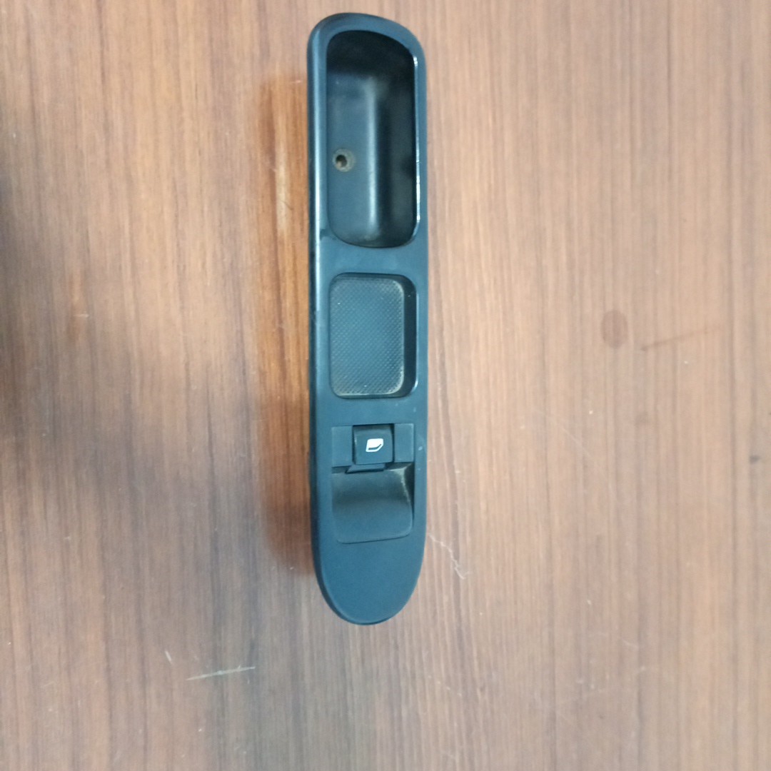 Comutador de vidro PEUGEOT 207 (WA_, WC_) | 06 - 15
