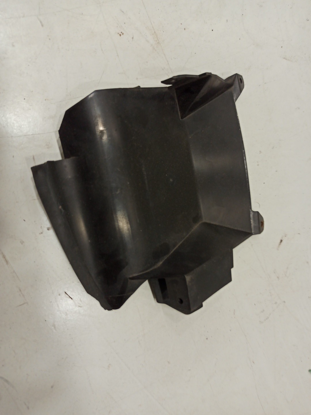 Guia de duto de ar AUDI CABRIOLET (8G7, B4) | 91 - 00