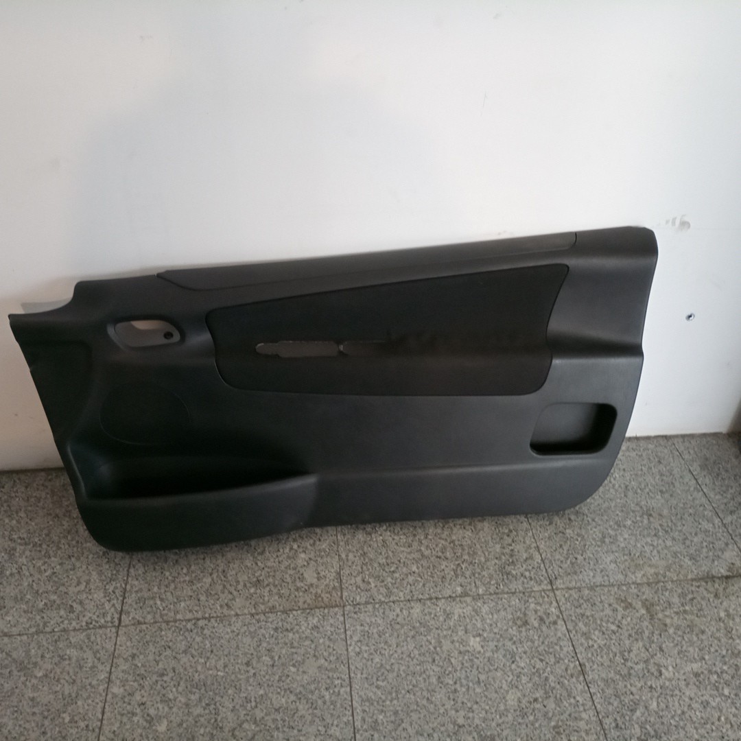 Quartela de porta frente direita PEUGEOT 207 (WA_, WC_) | 06 - 15