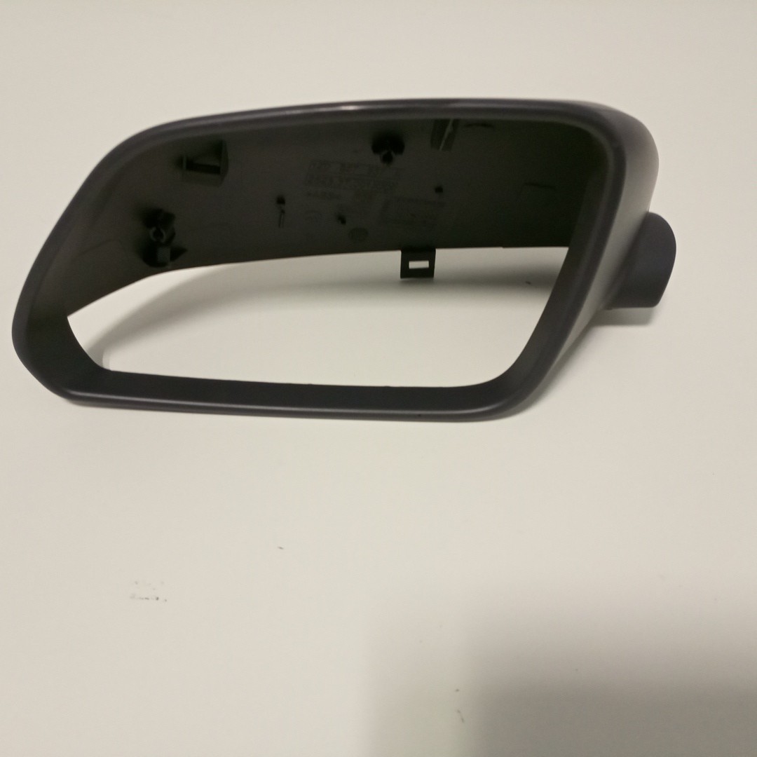 Capa de retrovisor SKODA OCTAVIA II (1Z3) | 04 - 13