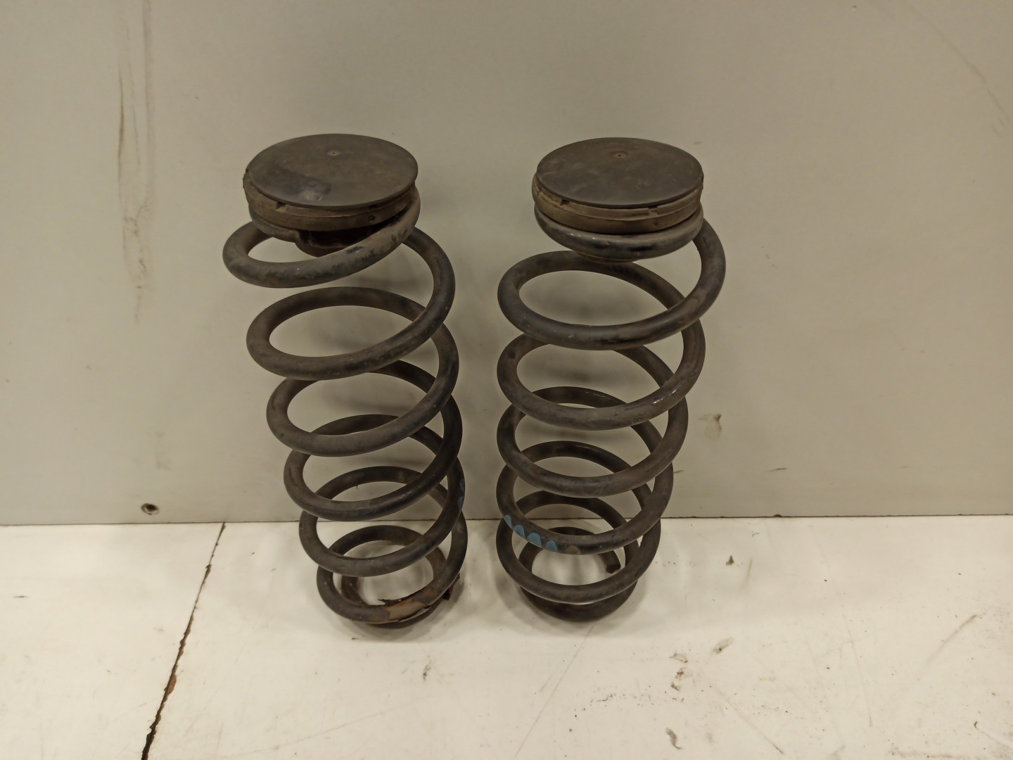 Molas traseiras VOLKSWAGEN GOLF IV (1J1) | 97 - 07