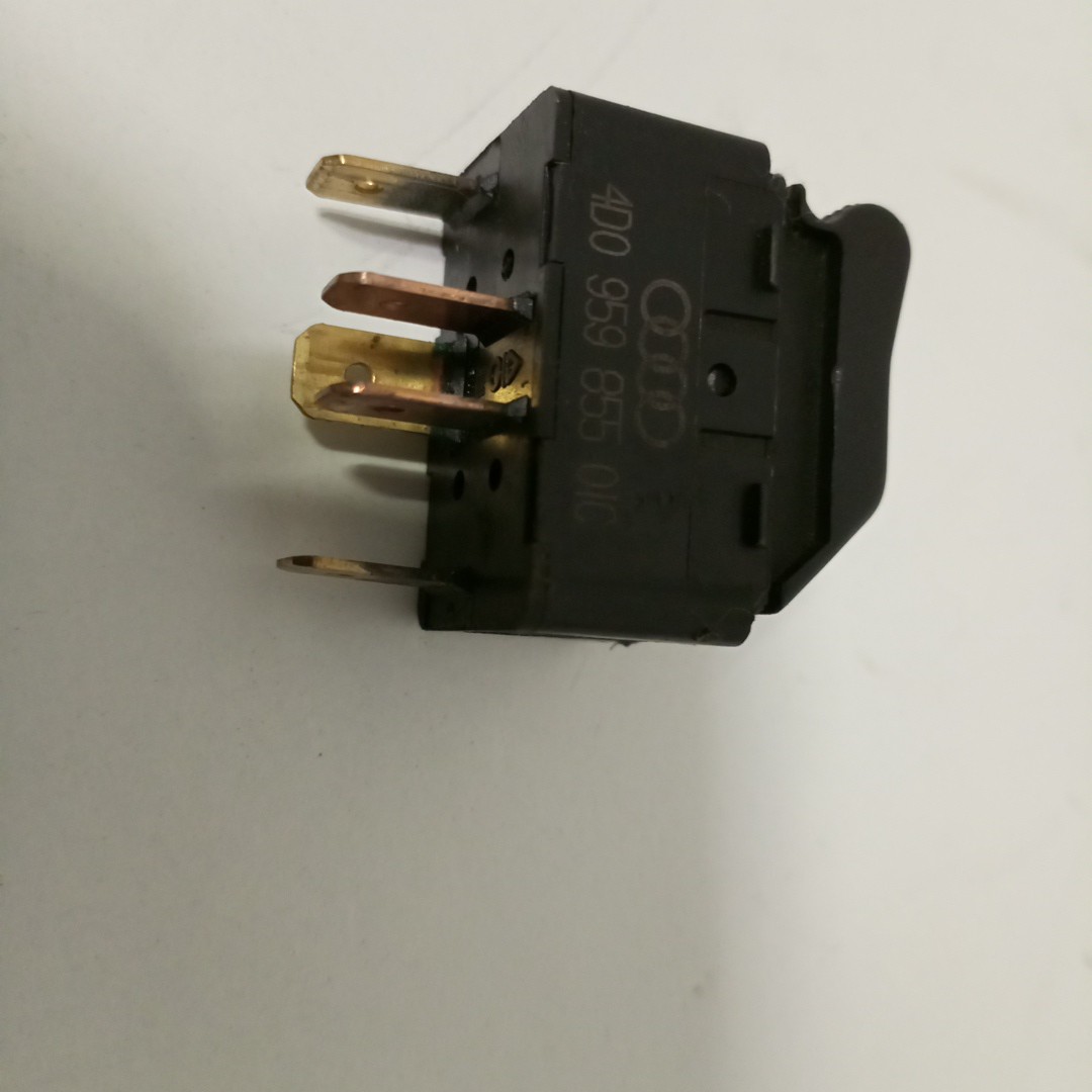 Comutador de vidro frente direito AUDI A4 (8D2, B5) | 94 - 01 Imagem-3