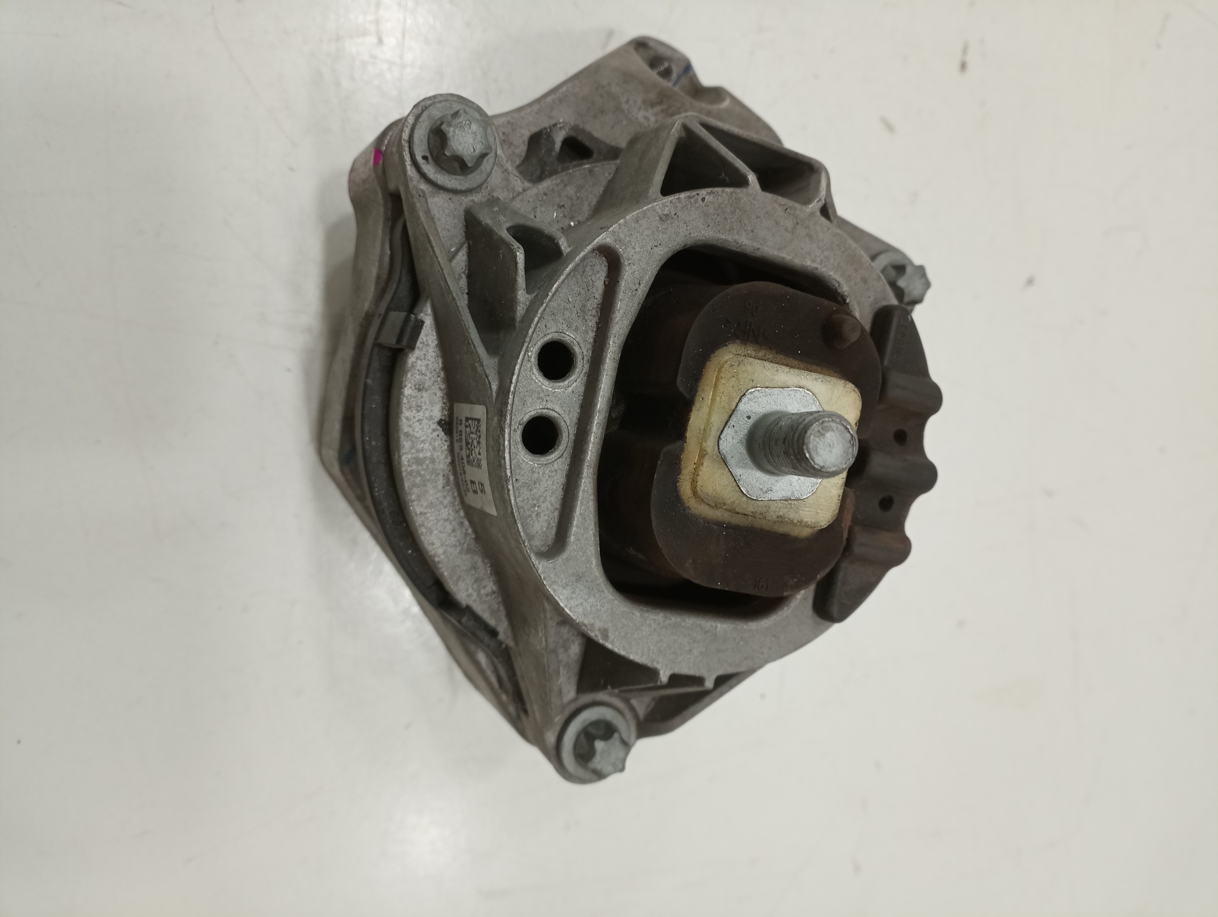 Soporte del motor BMW 1 (F21) | 11 - 