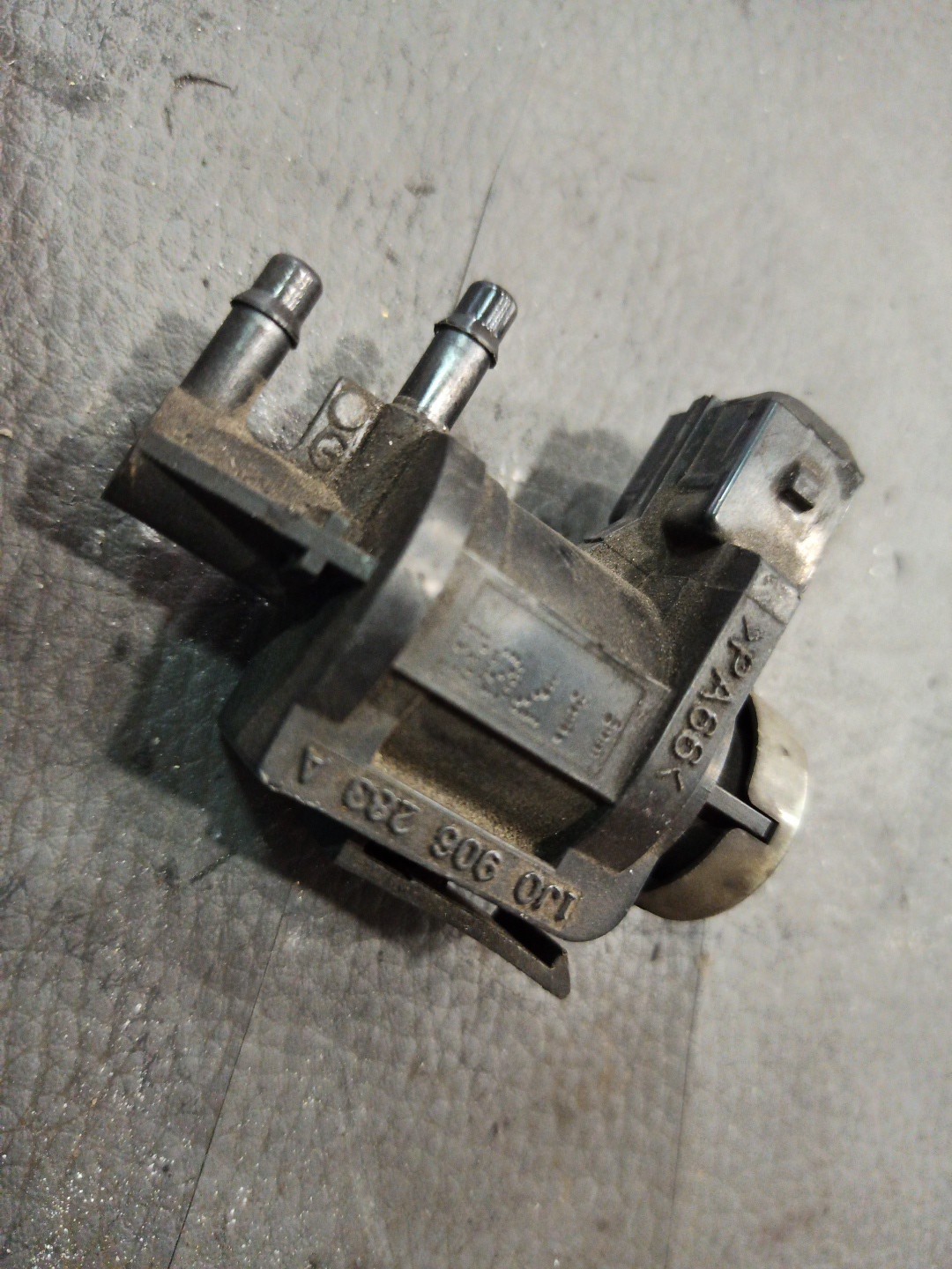 Conversor de pressão AUDI A4 Avant (8D5, B5) | 94 - 02 Imagem-1