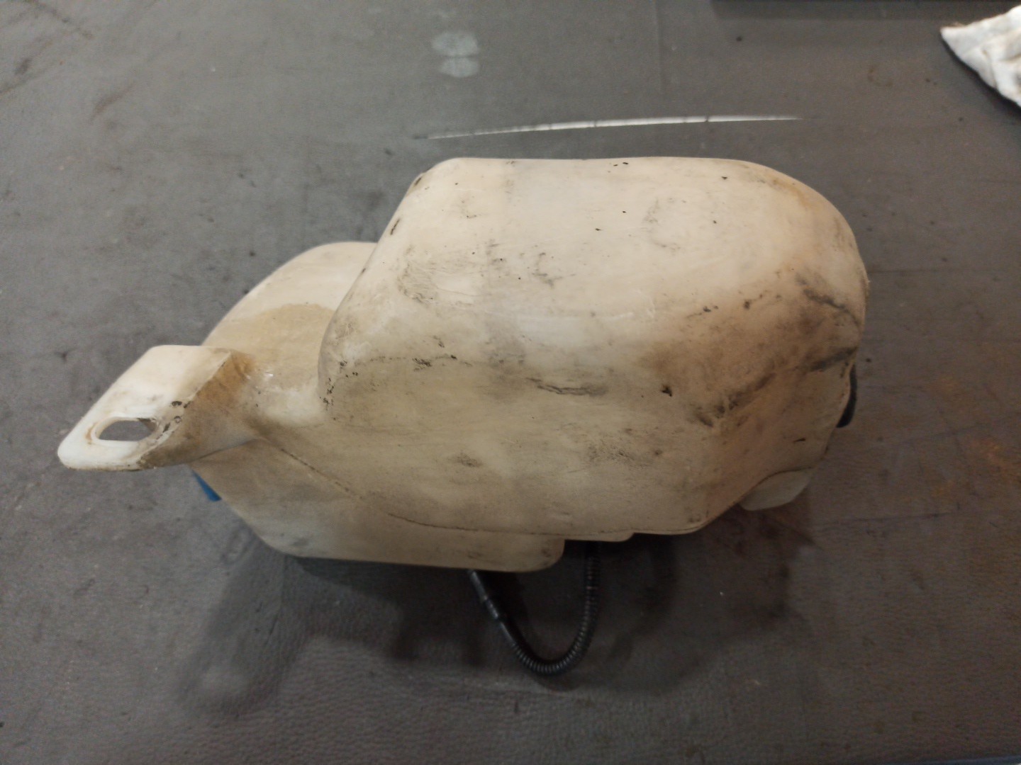 Reservatório de água do limpa para-brisas VOLKSWAGEN GOLF IV (1J1) | 97 - 07 Imagem-3