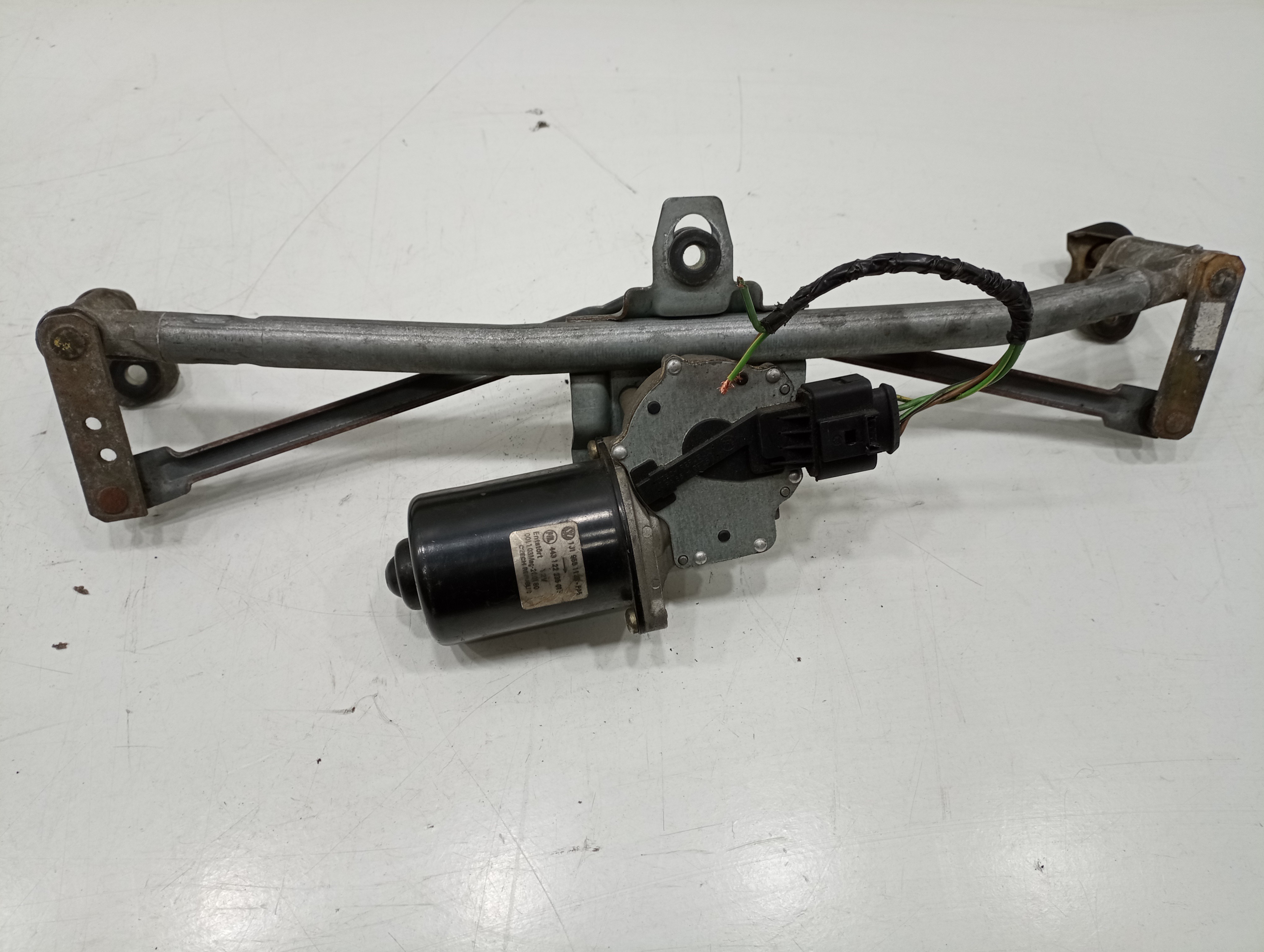 Motor do Limpa Para-Brisas VOLKSWAGEN GOLF IV (1J1) | 97 - 07 Imagem-3