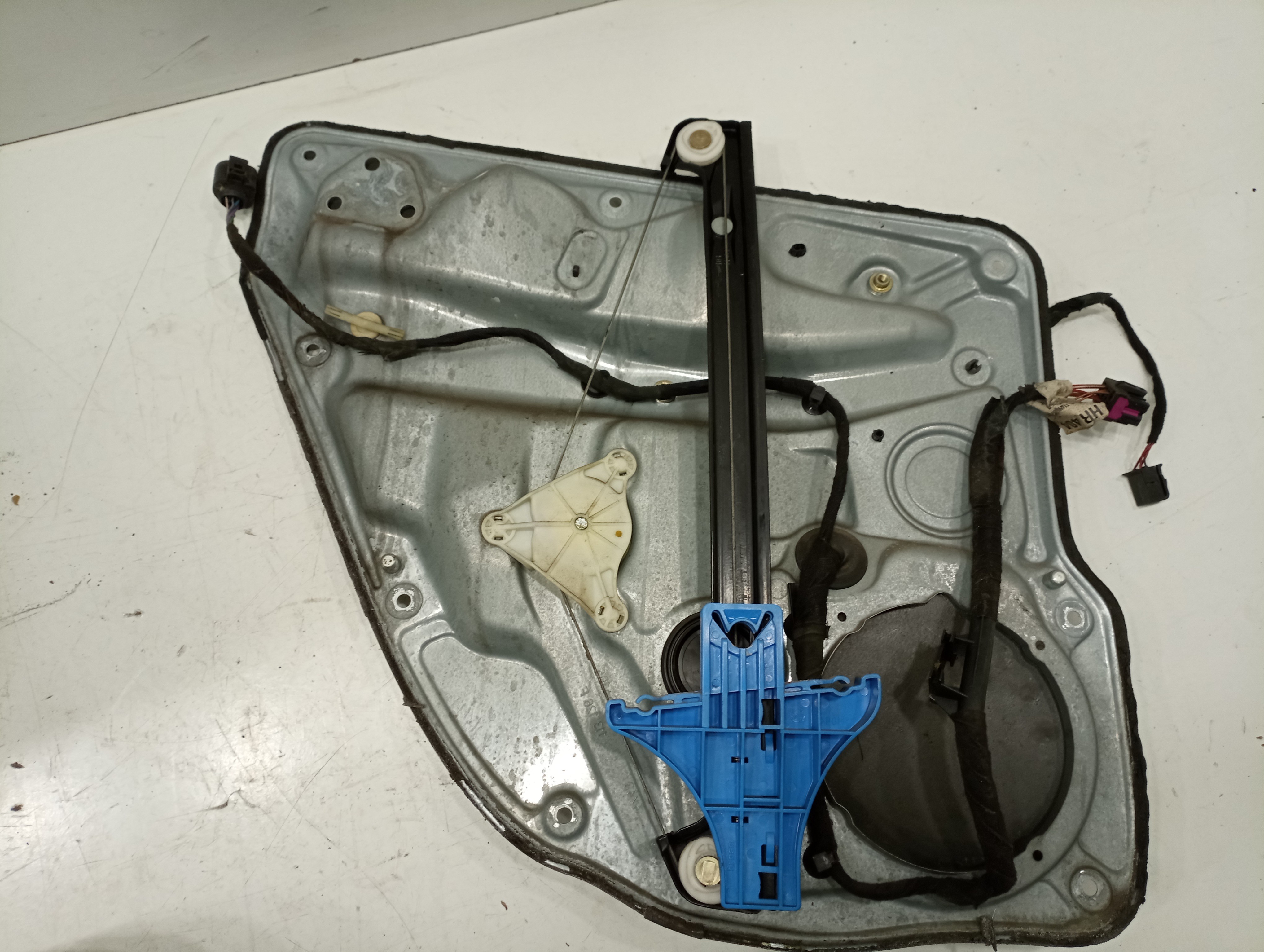 Motor e elevador de vidro trás direito VOLKSWAGEN GOLF IV (1J1) | 97 - 07 Imagem-4