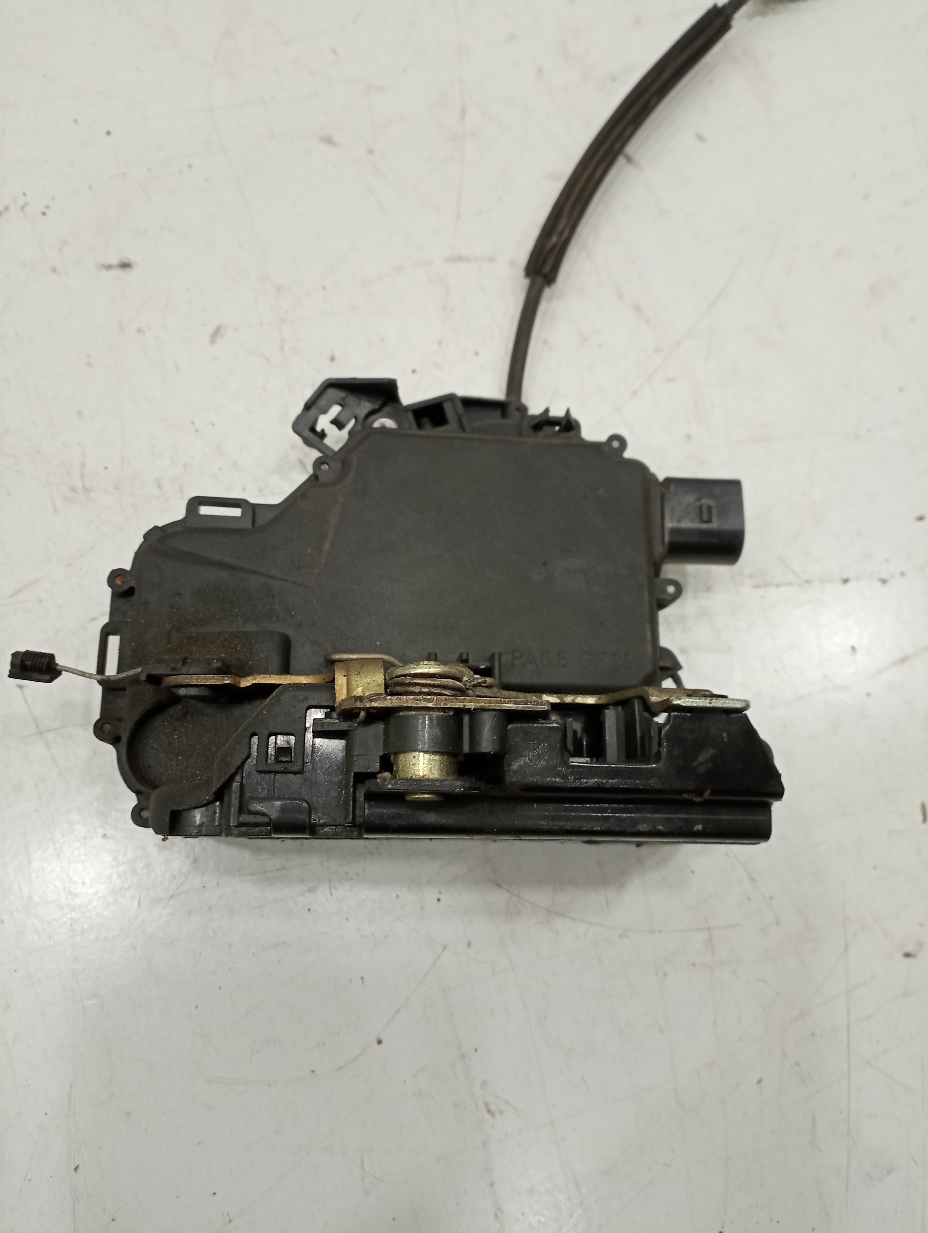 Fecho da Porta Trás Direito VOLKSWAGEN GOLF IV (1J1) | 97 - 07 Imagem-1